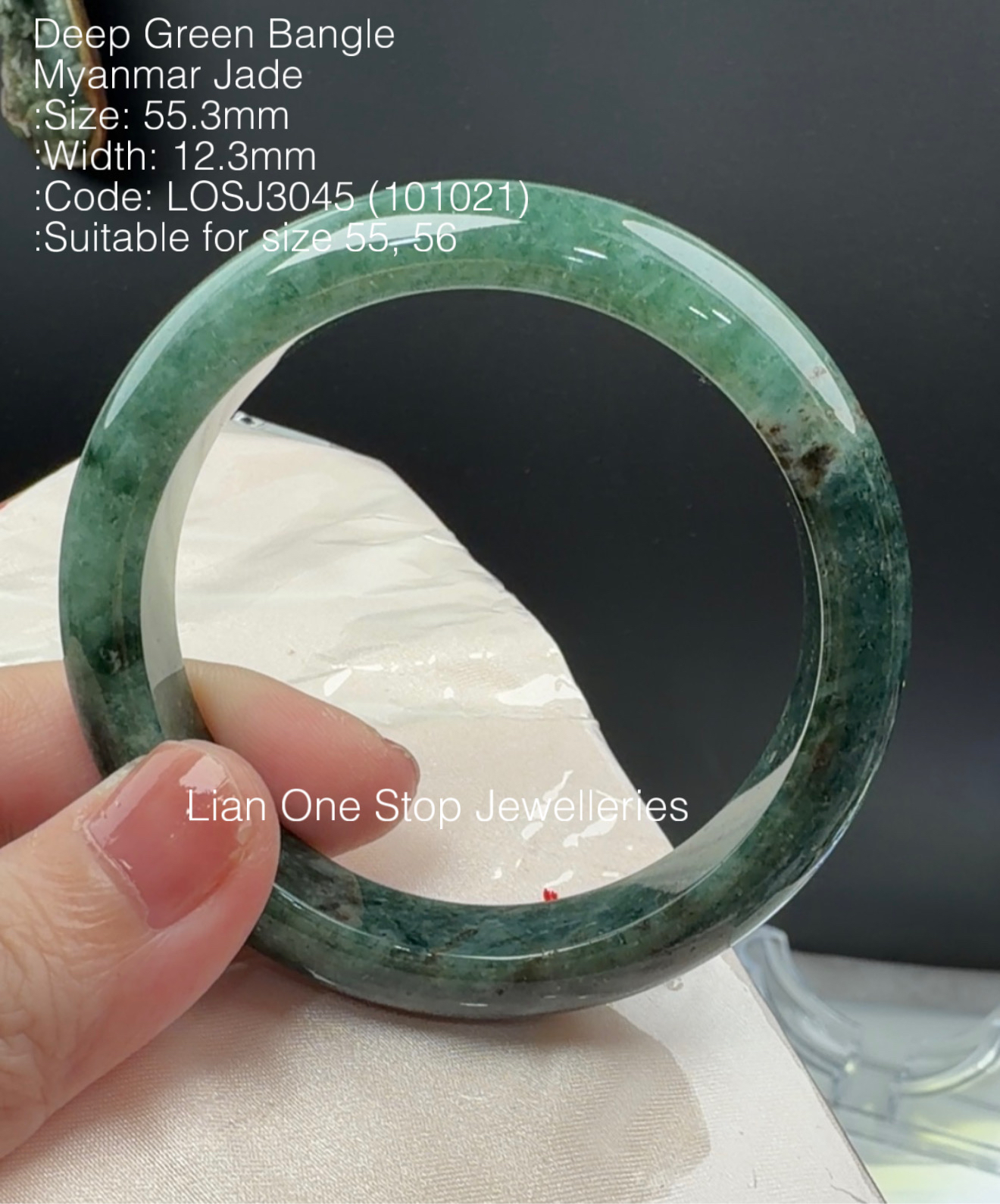 5.53cm Code: LOSJ3045 (101021) Deep Green Bangle Myanmar Jade