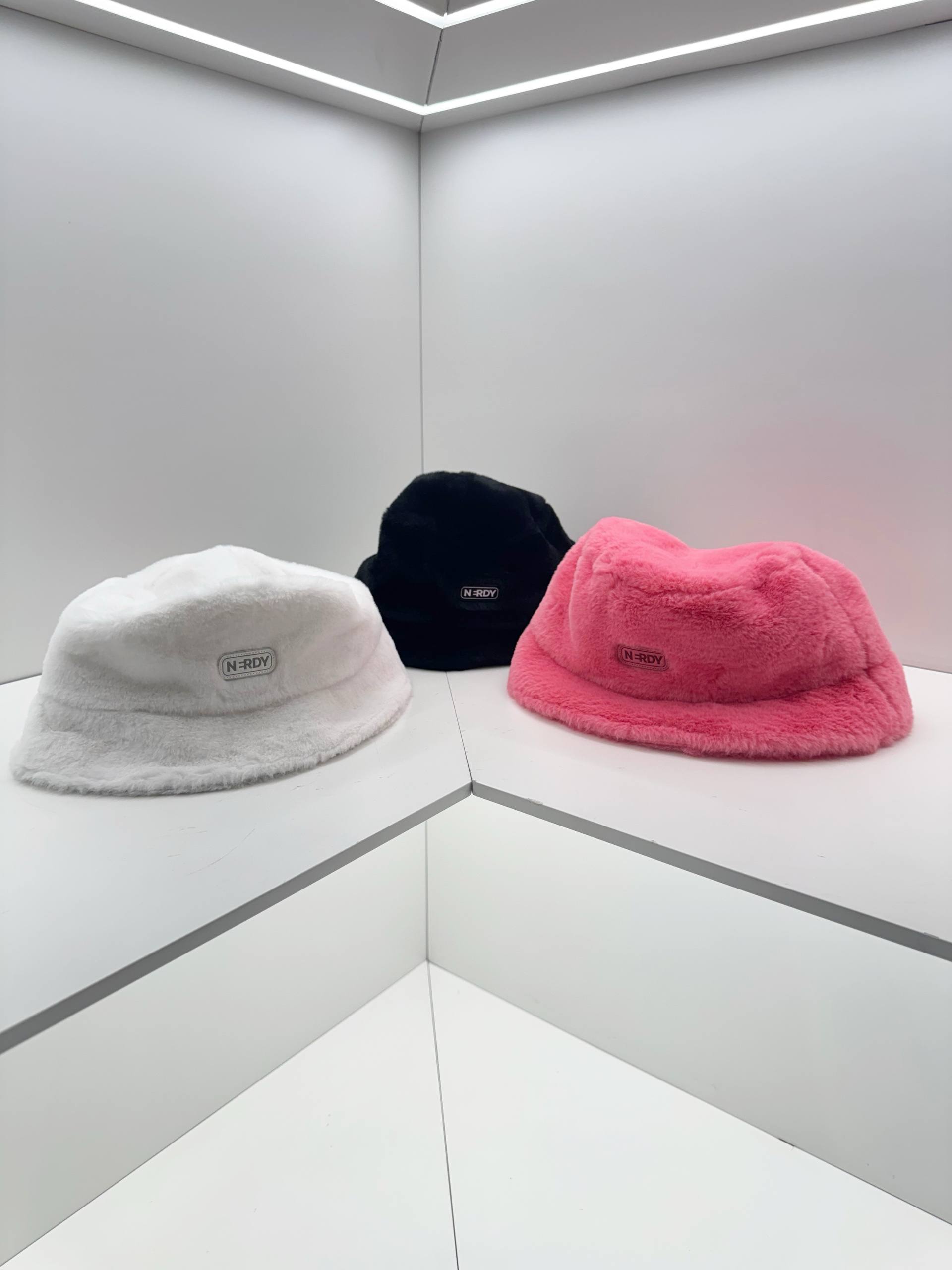 🇰🇷Nerdy 毛绒帽子✨