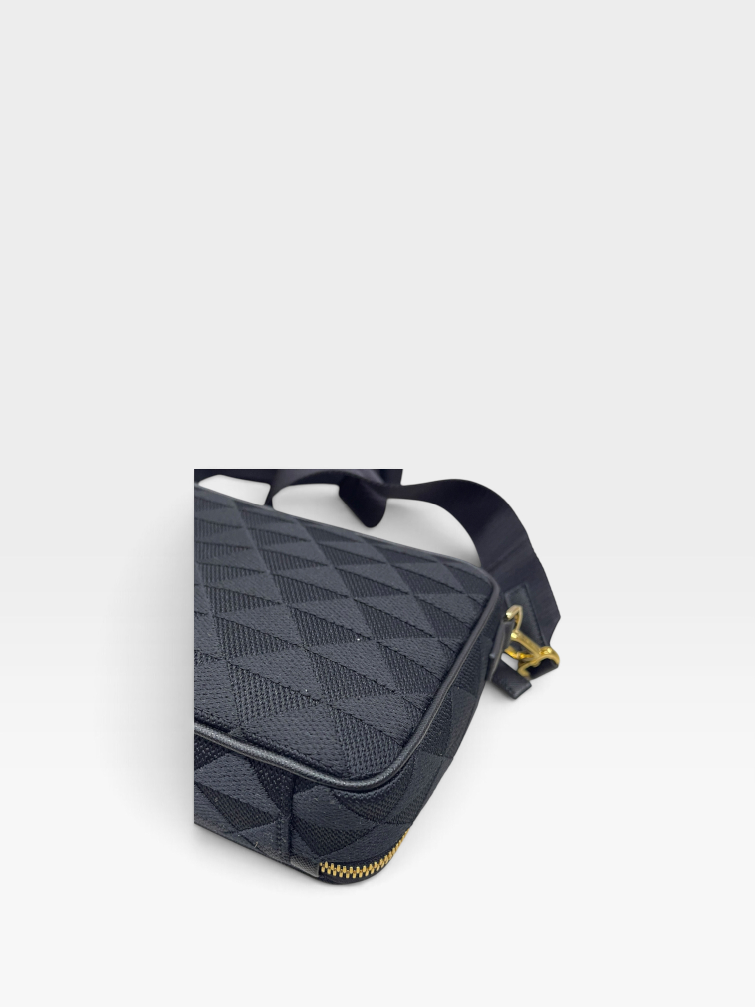 Pre-Owned PRADA Brique / Product Code: K090422