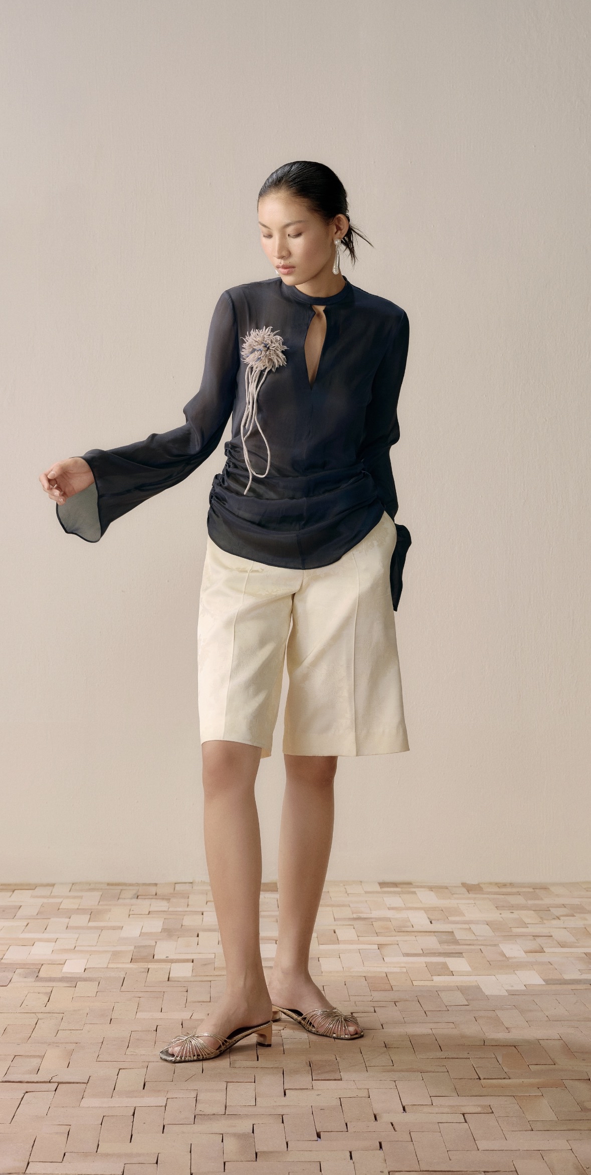 Slit-front Mesh Shirt