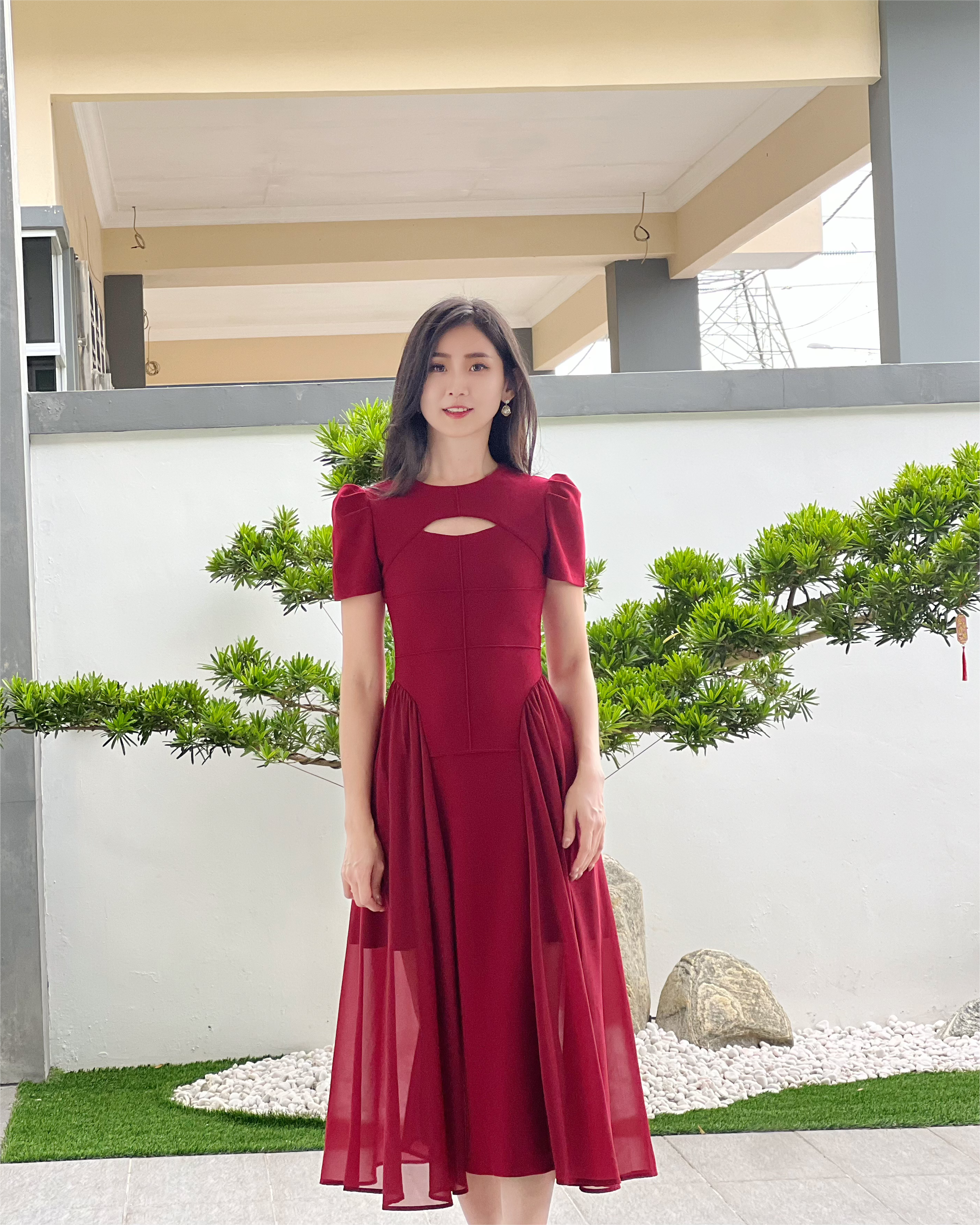 5052 Midnight Princess Silhouette Midi Dress -Maroon