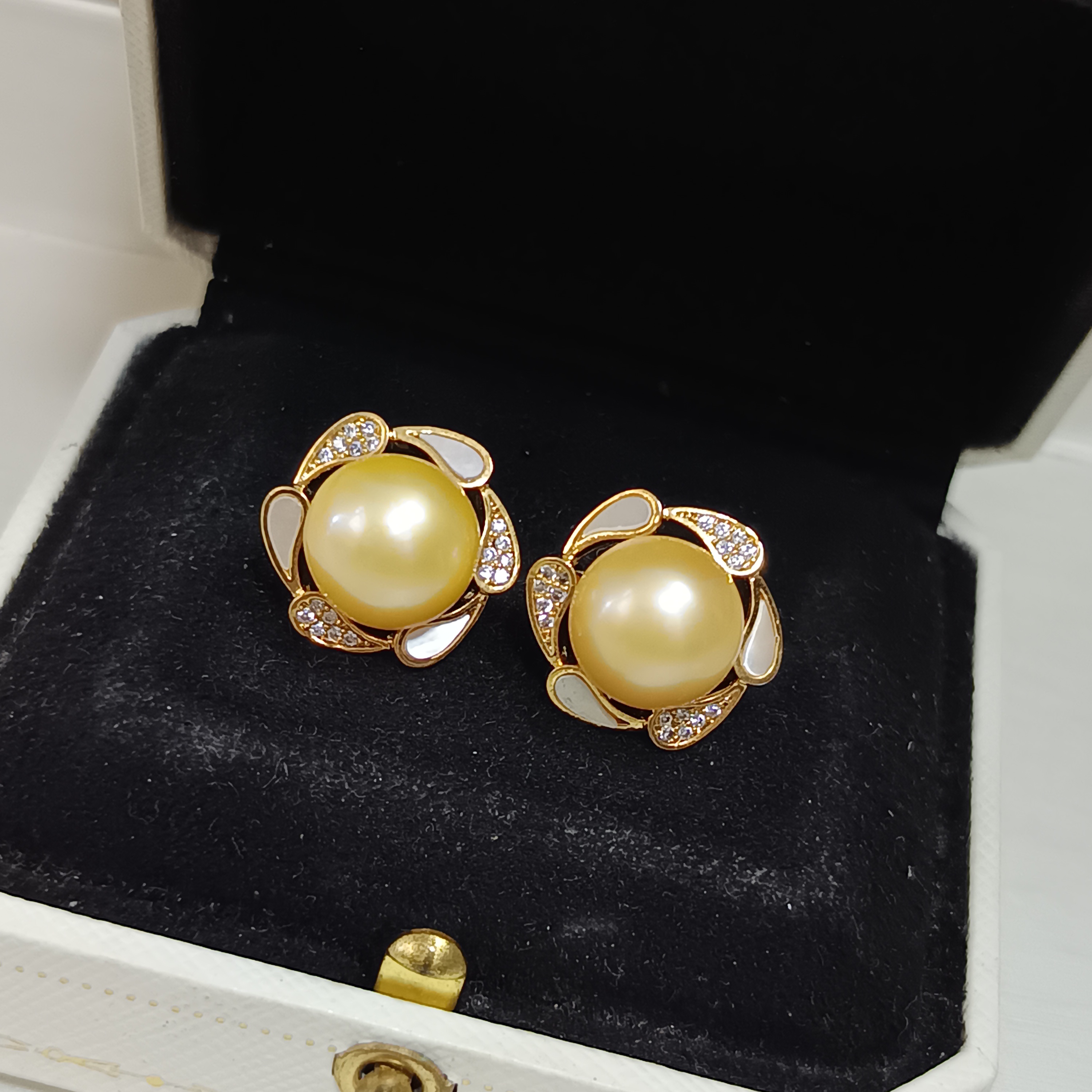 特價品‼️精品淡水優化金色饅頭珍珠注金銀針耳釘