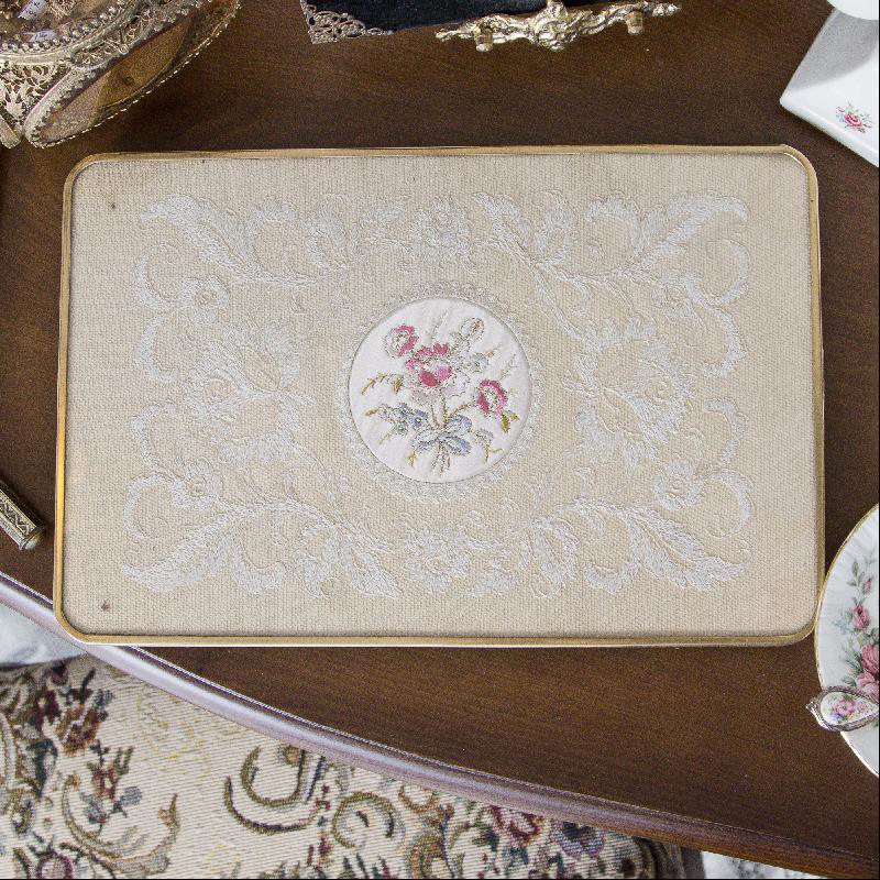 VIntage Mid-Century English Embroidered Floral Pattern Lace Vanity Tray (AN041)