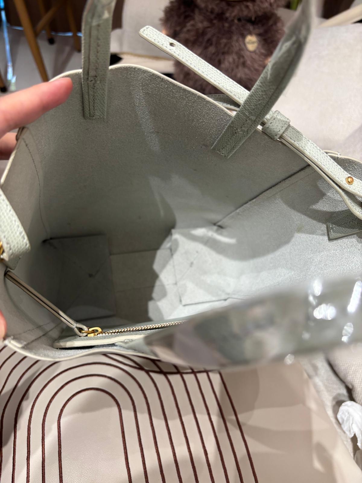 Celine Small Vertical Cabas 2Way Tote bag 牛皮 100%Authentic, 98%New ✅Dust bag