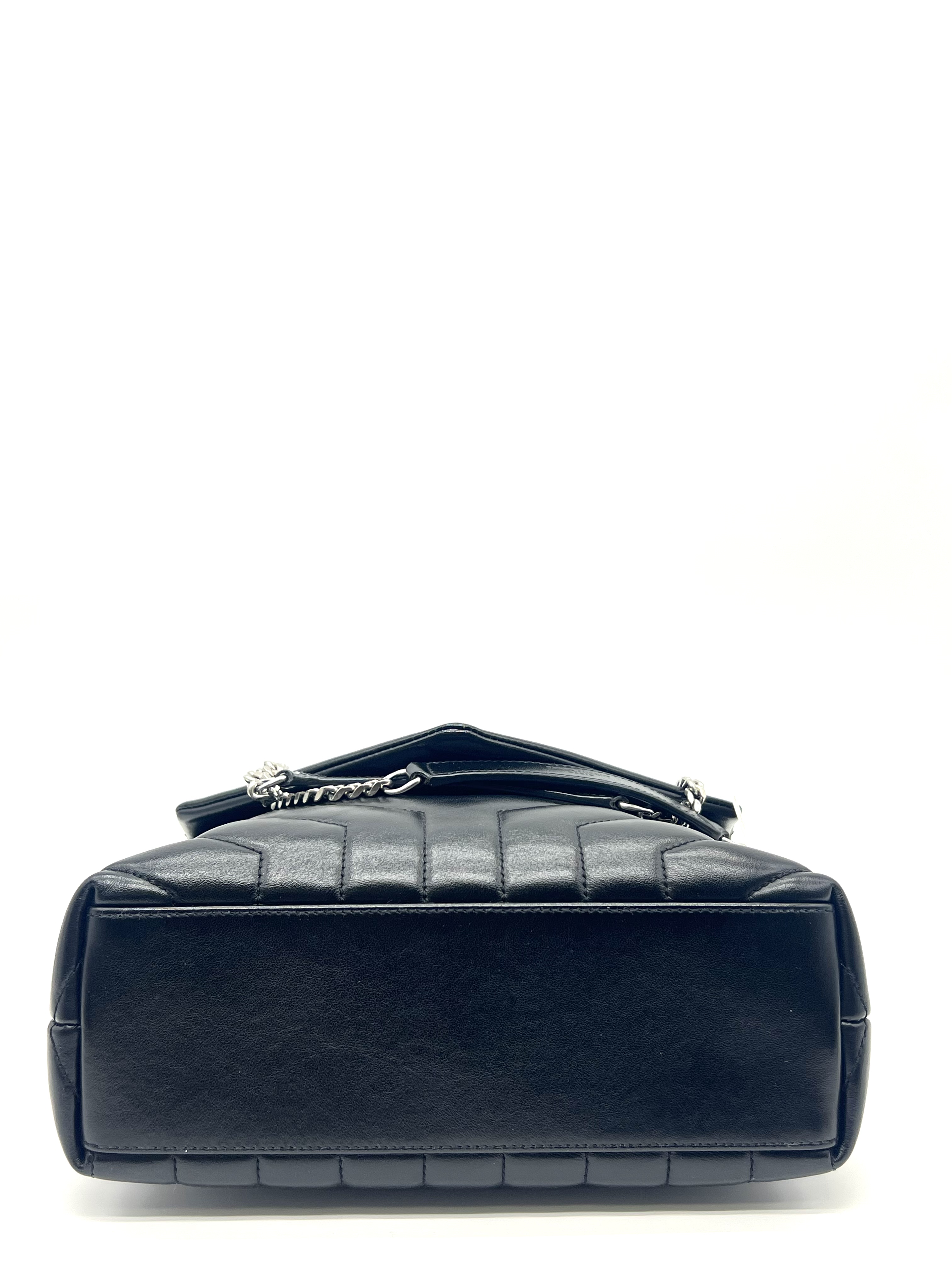 Pre-Owned YSL Loulou / Product Code: 26051520