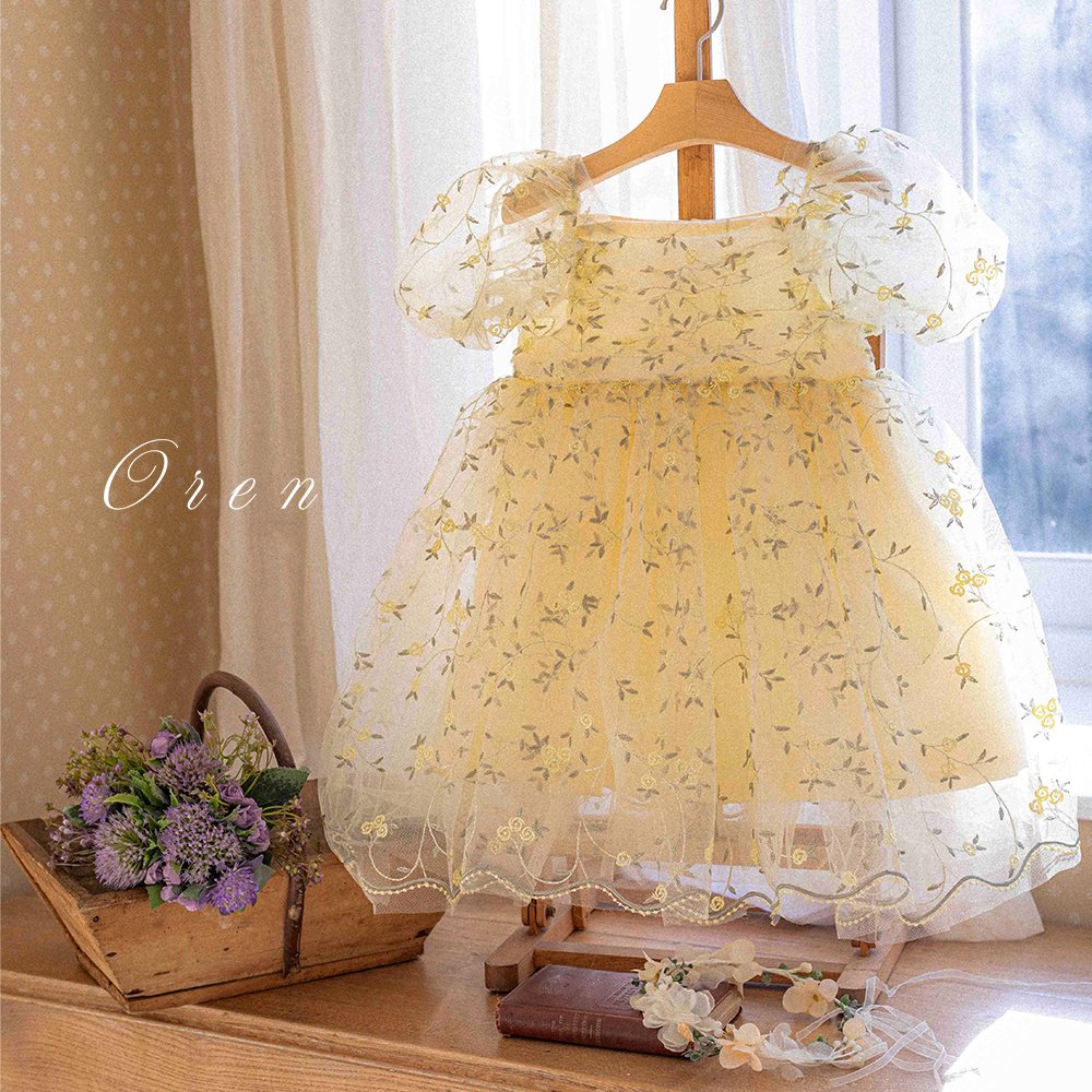 ☀️預訂 韓國直送☀️🇰🇷Oren Roslyn Bloom兩色花卉刺繡泡泡袖包屁裙/連身裙