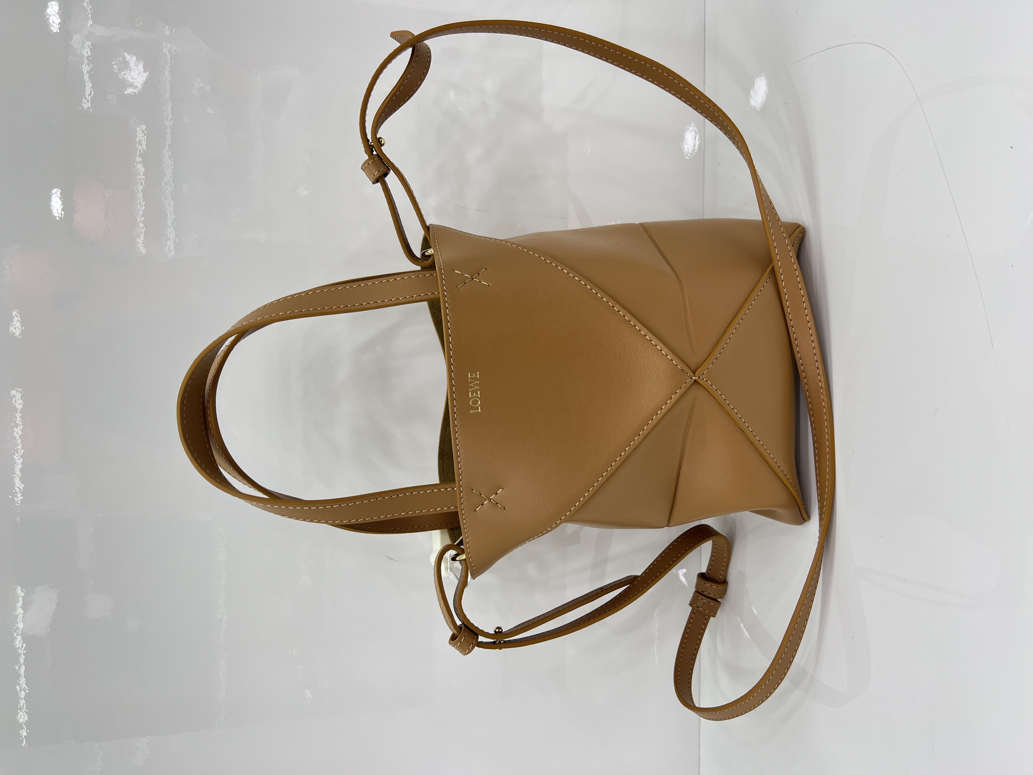 直播貨品 |  [1個-$100 2個-$300］EE18