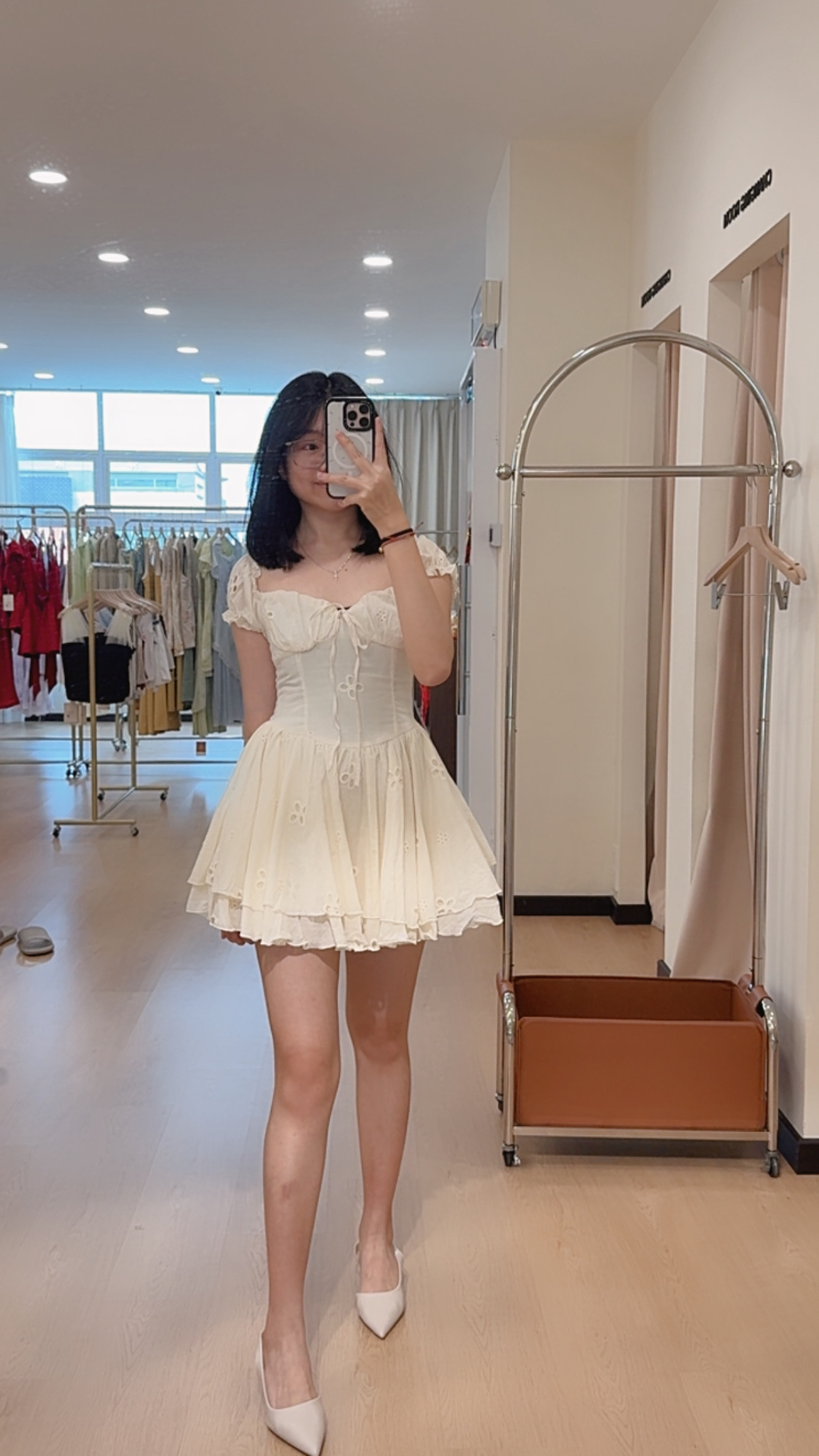 352可爱泡泡袖连身裙