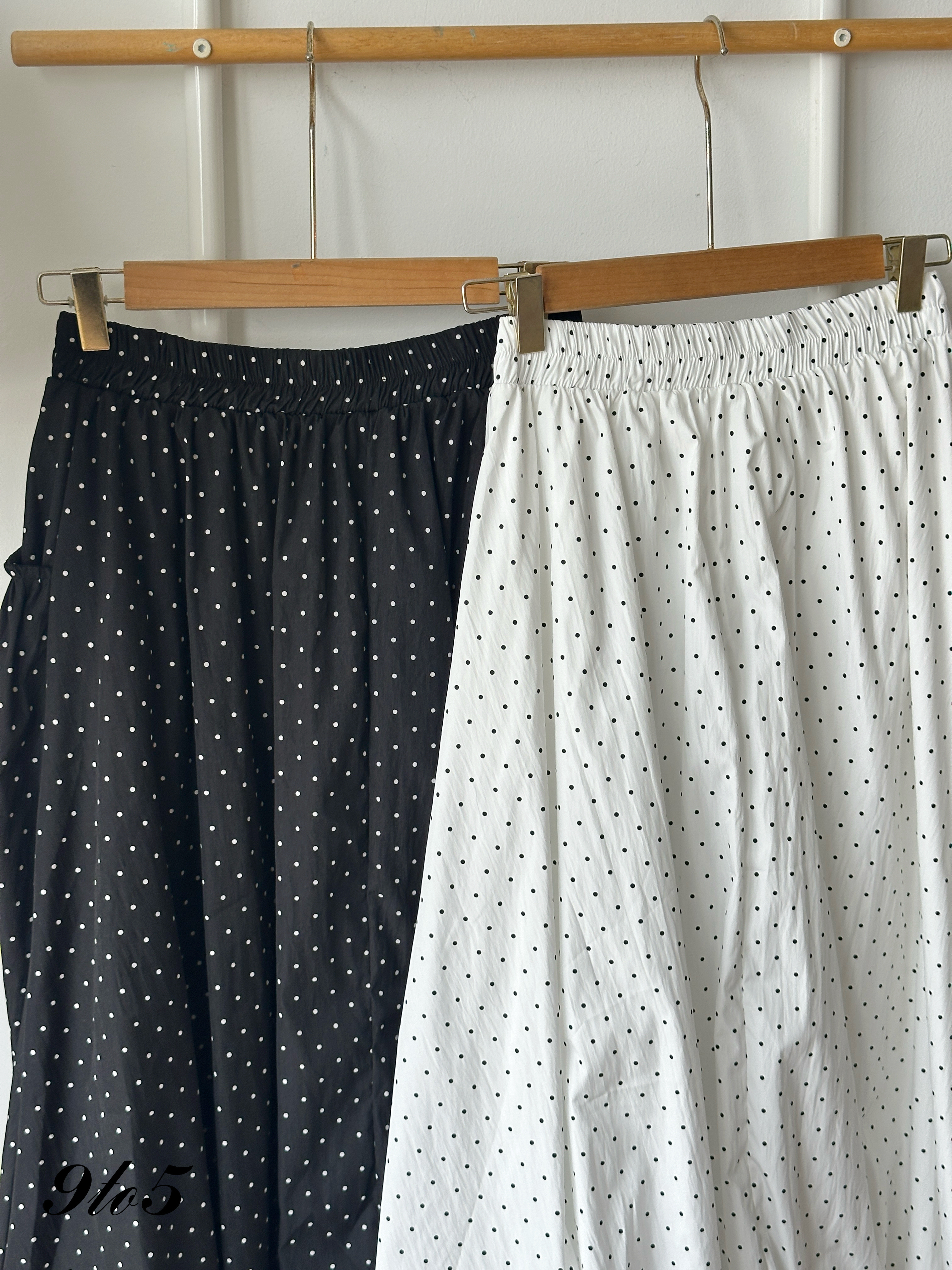 S1934 Long Polka Dot Balloon Skirt - Black & White