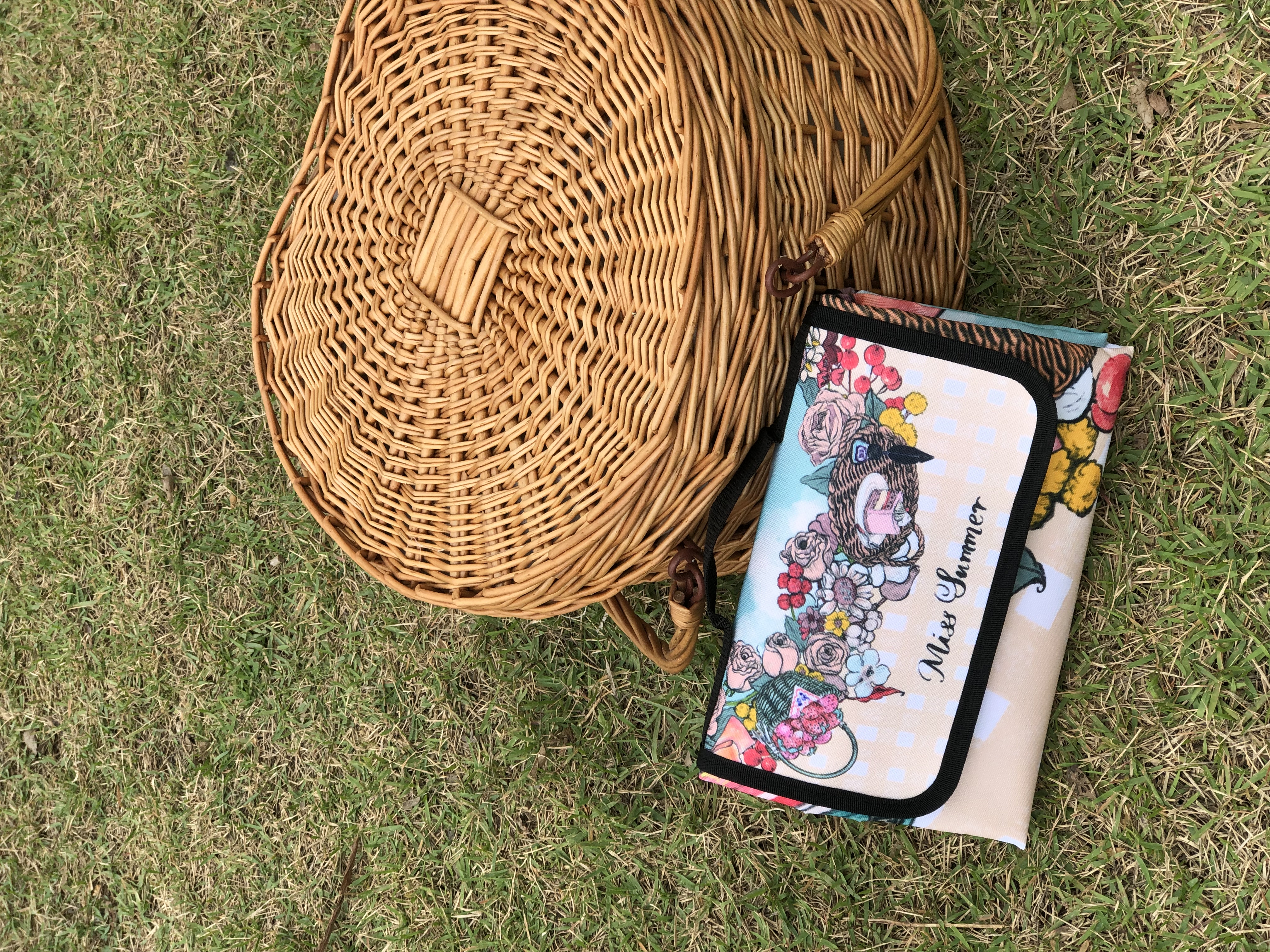 Miss Summer {Blue sky party} 野餐墊 + 保冷袋