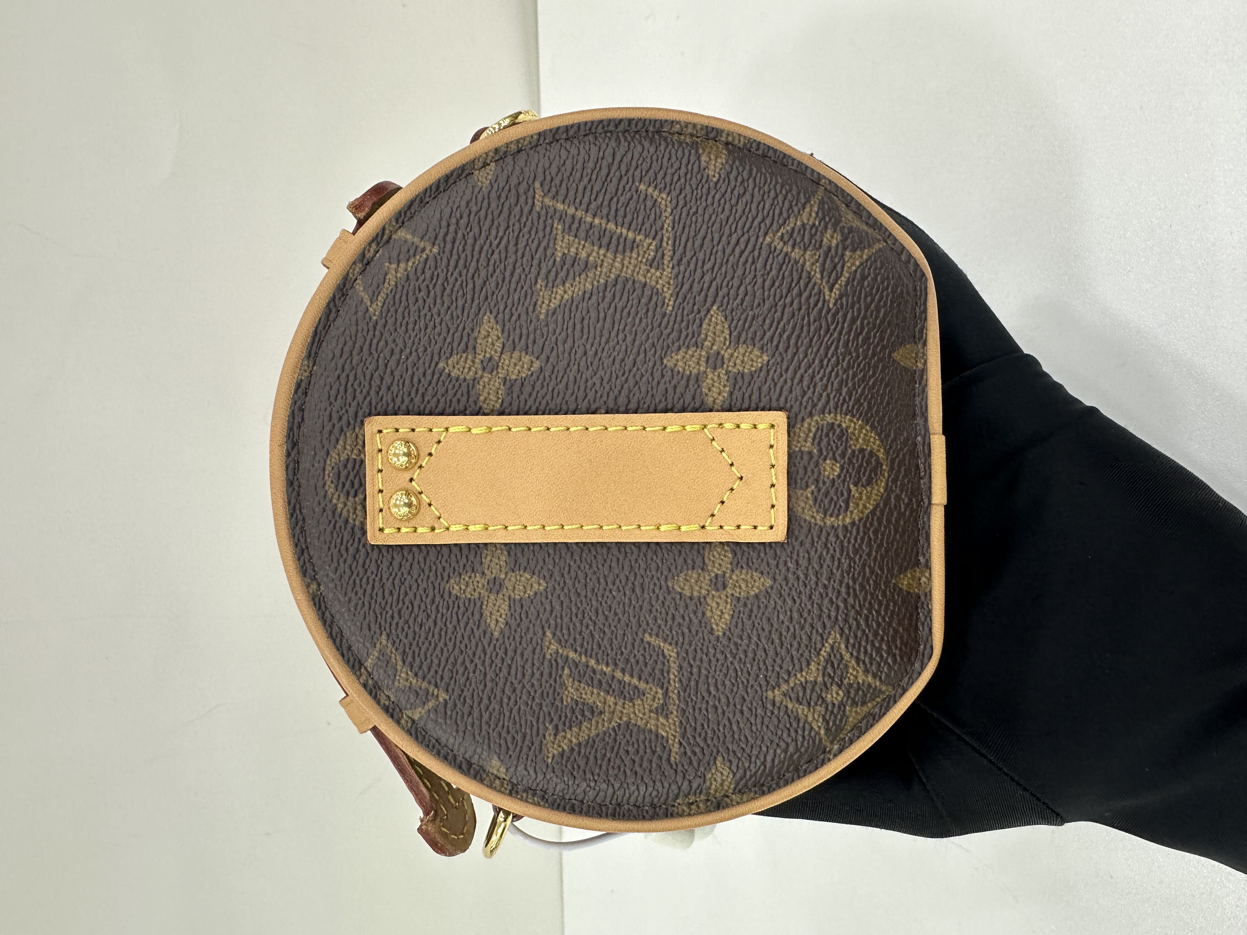 直播貨品 |  [1個-$100 2個-$300］GG07