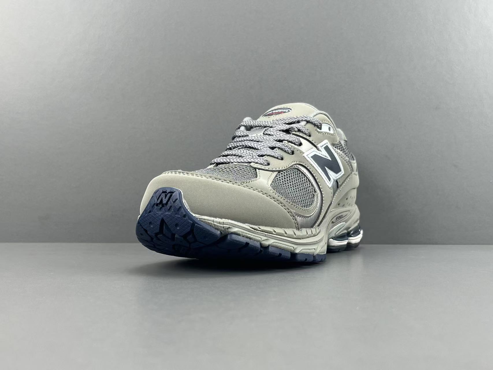 New Balance 2002R ML2002RC