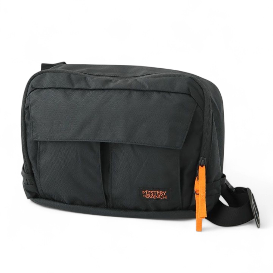 Mystery Ranch District 8