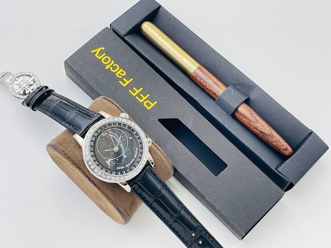 V4升级版 市场最高版本 功能跟正品一样 百达.翡丽星空升级终极版！升级细节： 1⃣️做到了跟正品满天星自动转的功能！ 2⃣️升级日历的排法和正品一样的顺序！ 3⃣️直径42毫米，厚度11毫米！ 4⃣️最大亮点：百达.翡丽星空里的月亮会根据天空上的月亮变化而变化！根据天空上的月圆月缺搬（初一月弯弯初十五月圆）到手表上了！