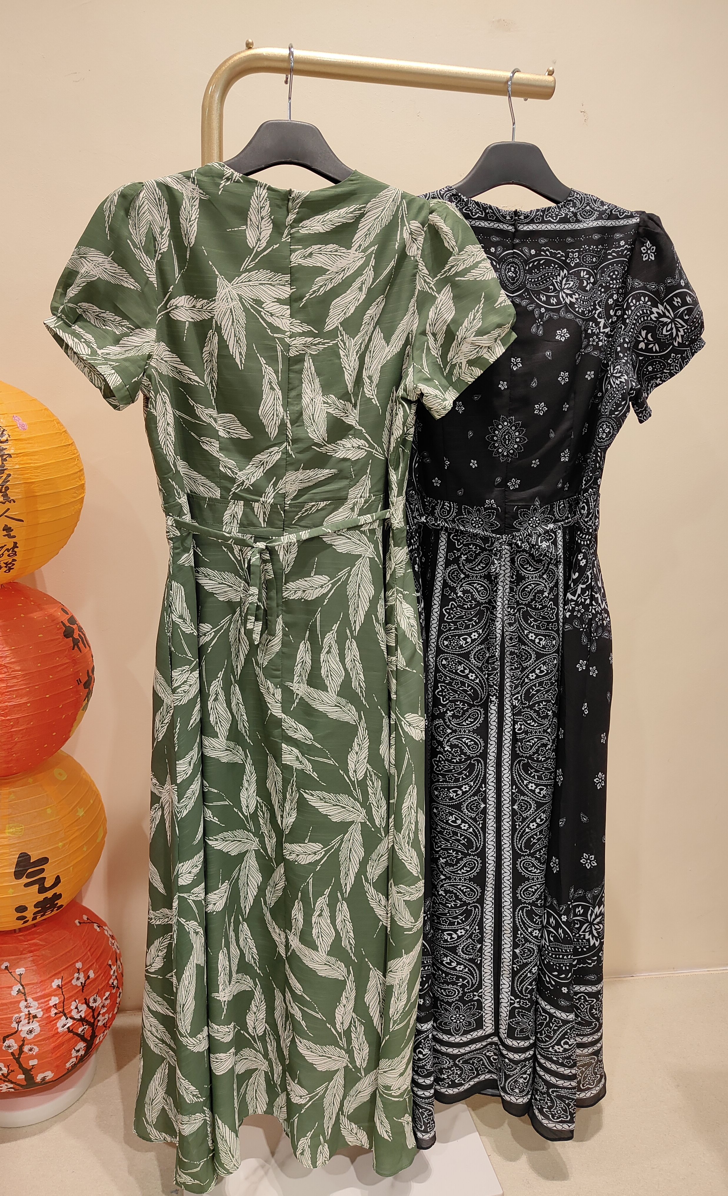 独家修身V领连身裙 1732