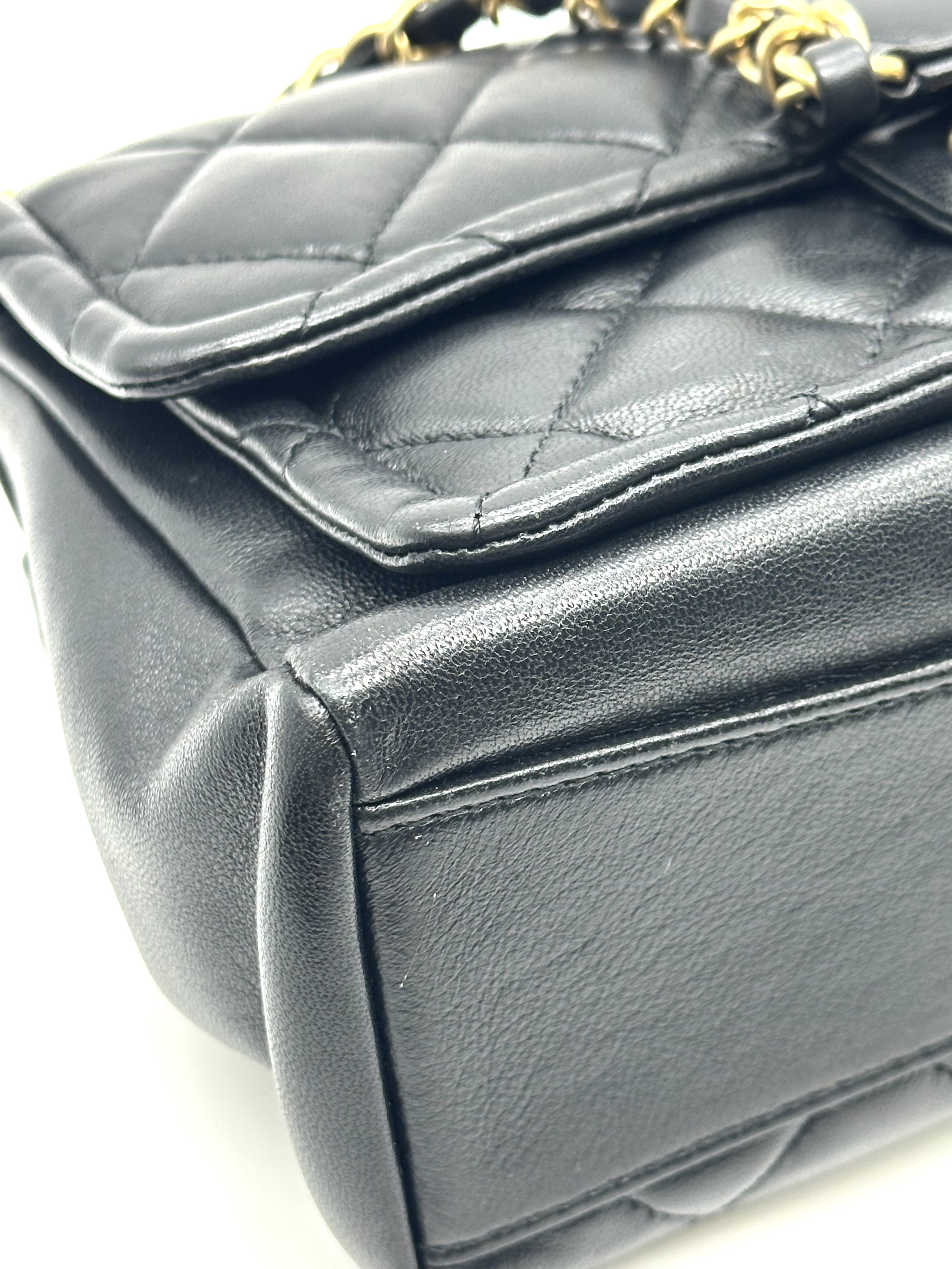 Pre-Owned CHANEL Matelassé Coco Mark chain crossbody shoulder bag / Product Code: 26041516