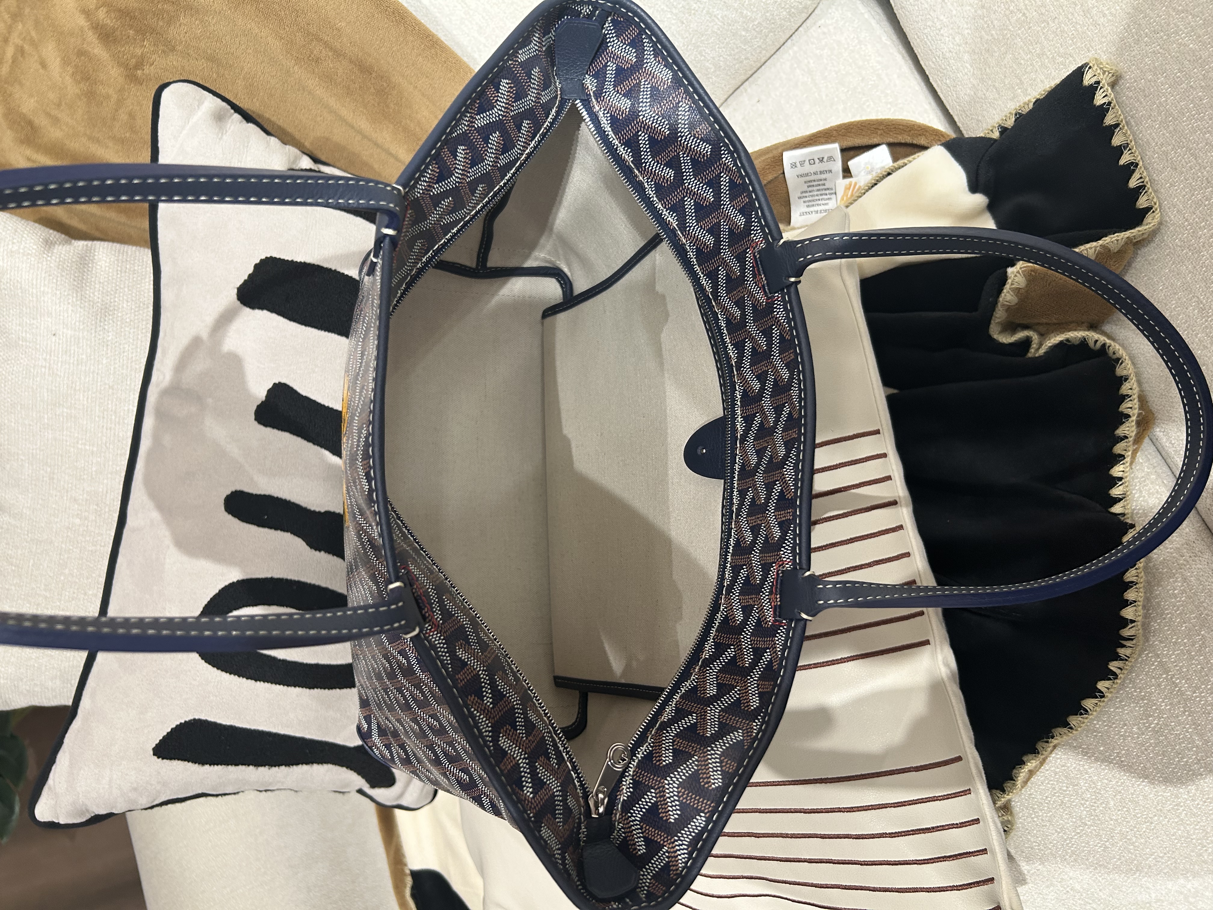 Goyard Artois PM Tote Bag 100%Authentic, 98%New ✅香港專門店收據✅Dust bag
