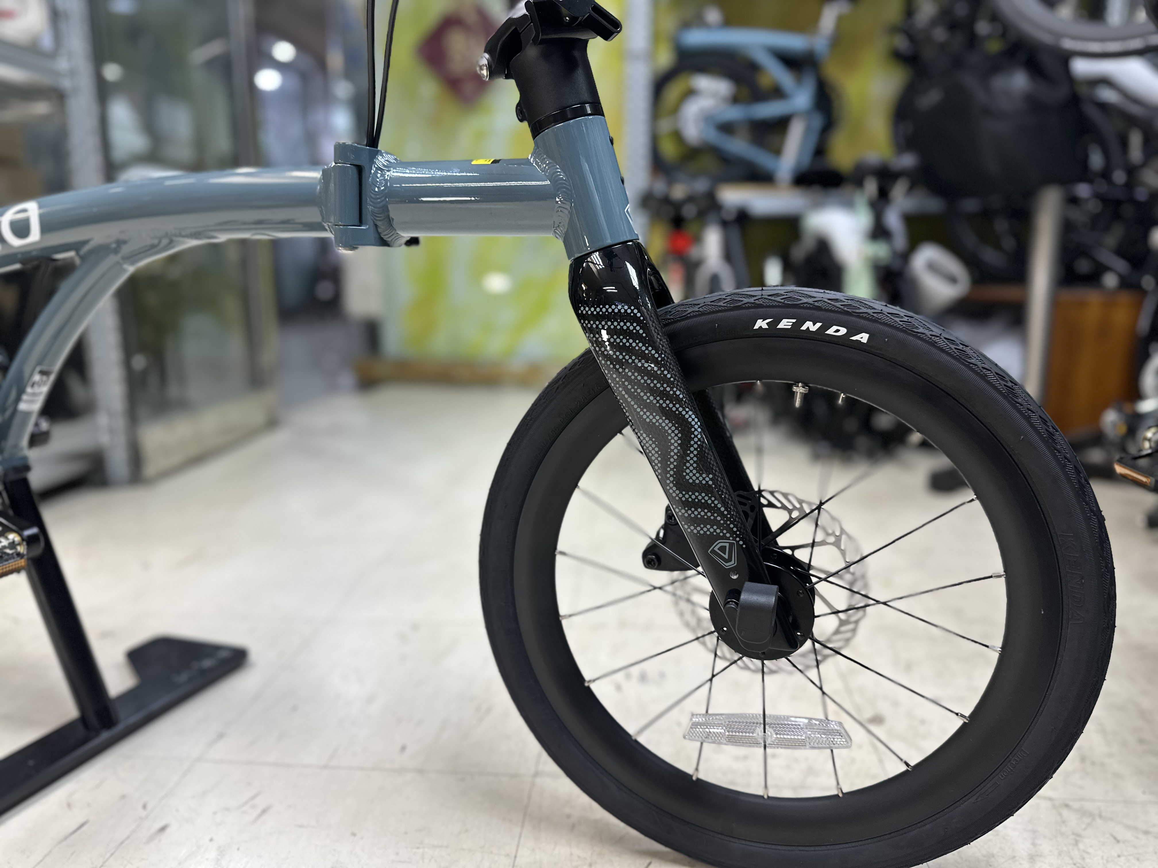 Java Neo 349 16” 碳纖維前叉 拉線轉波 9speed 