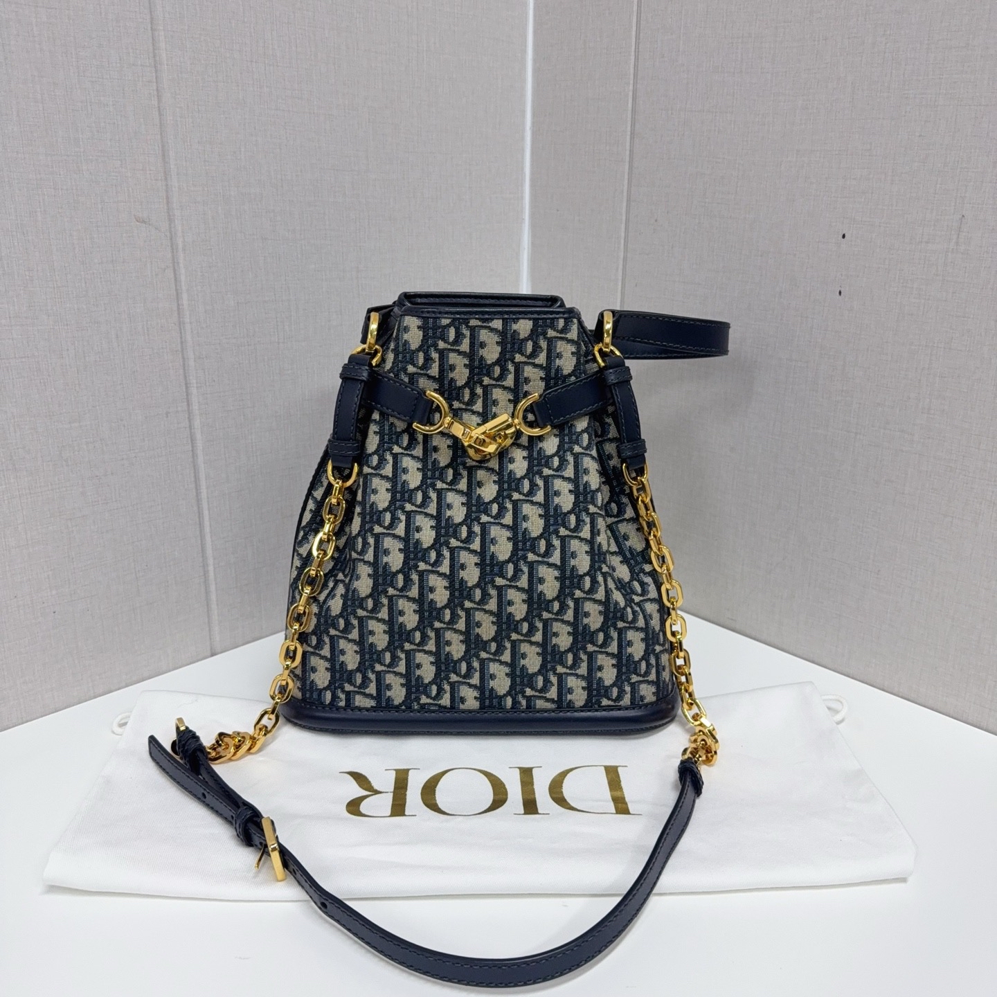 【預訂貨品】Dior oblique老花水桶包 