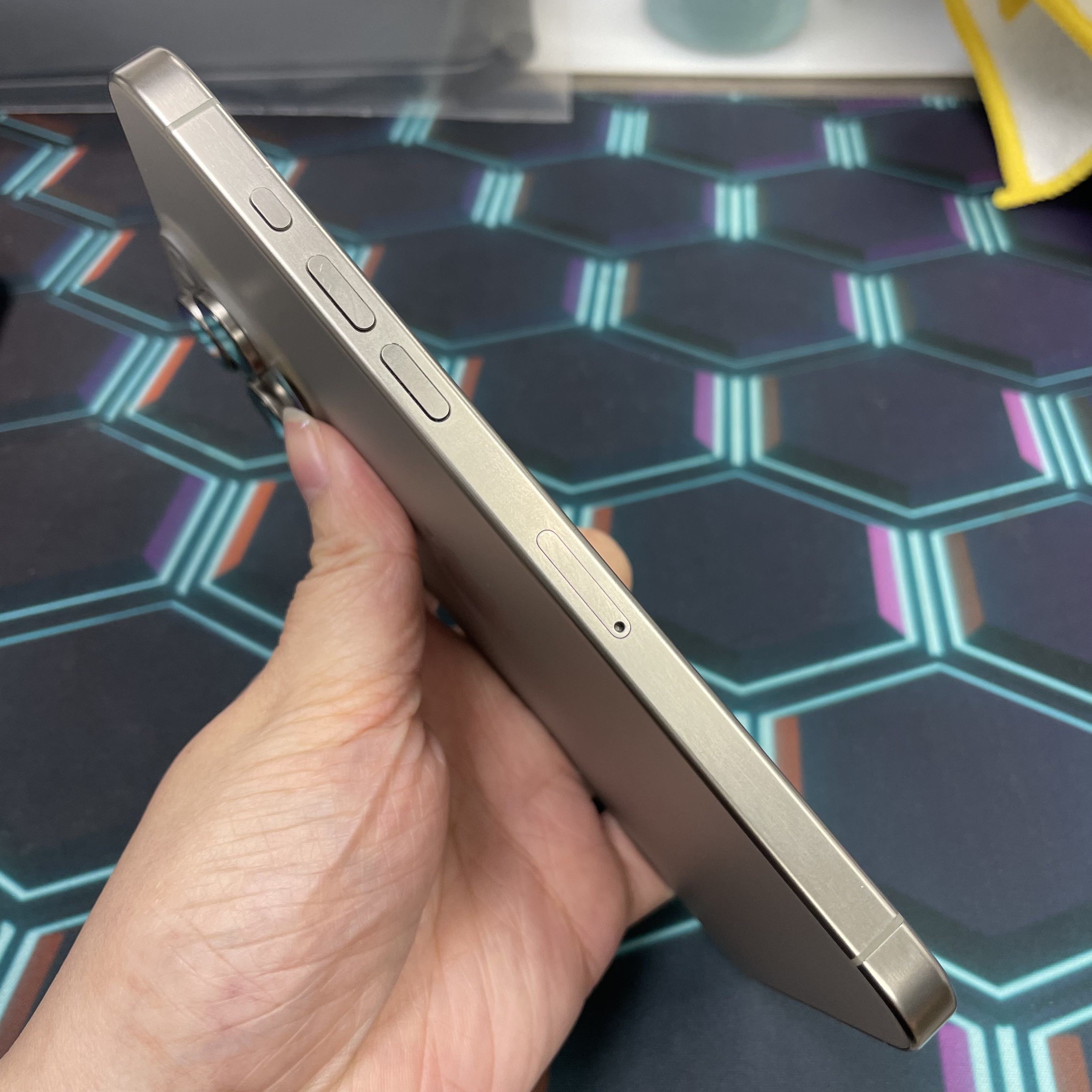 *8150 15 Pro max 完美機 256GB 電94 原色 gray