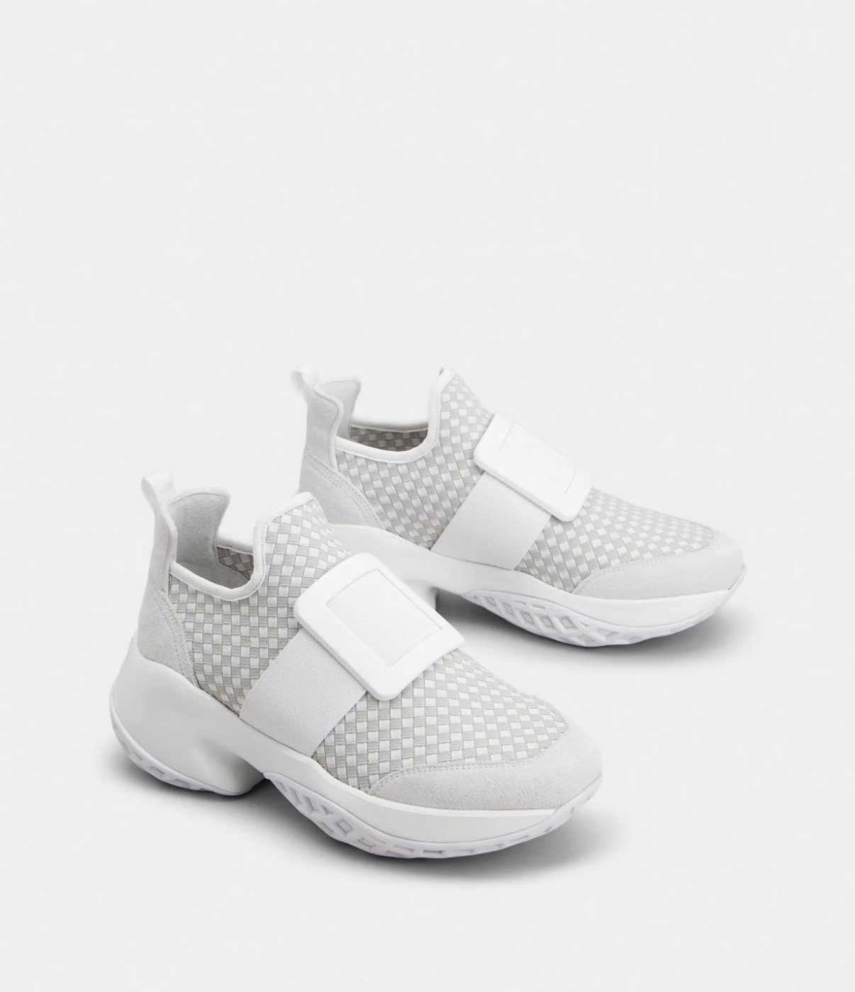 斷碼優惠💖訂貨✨RV viv run sneaker  Size 38 40 only