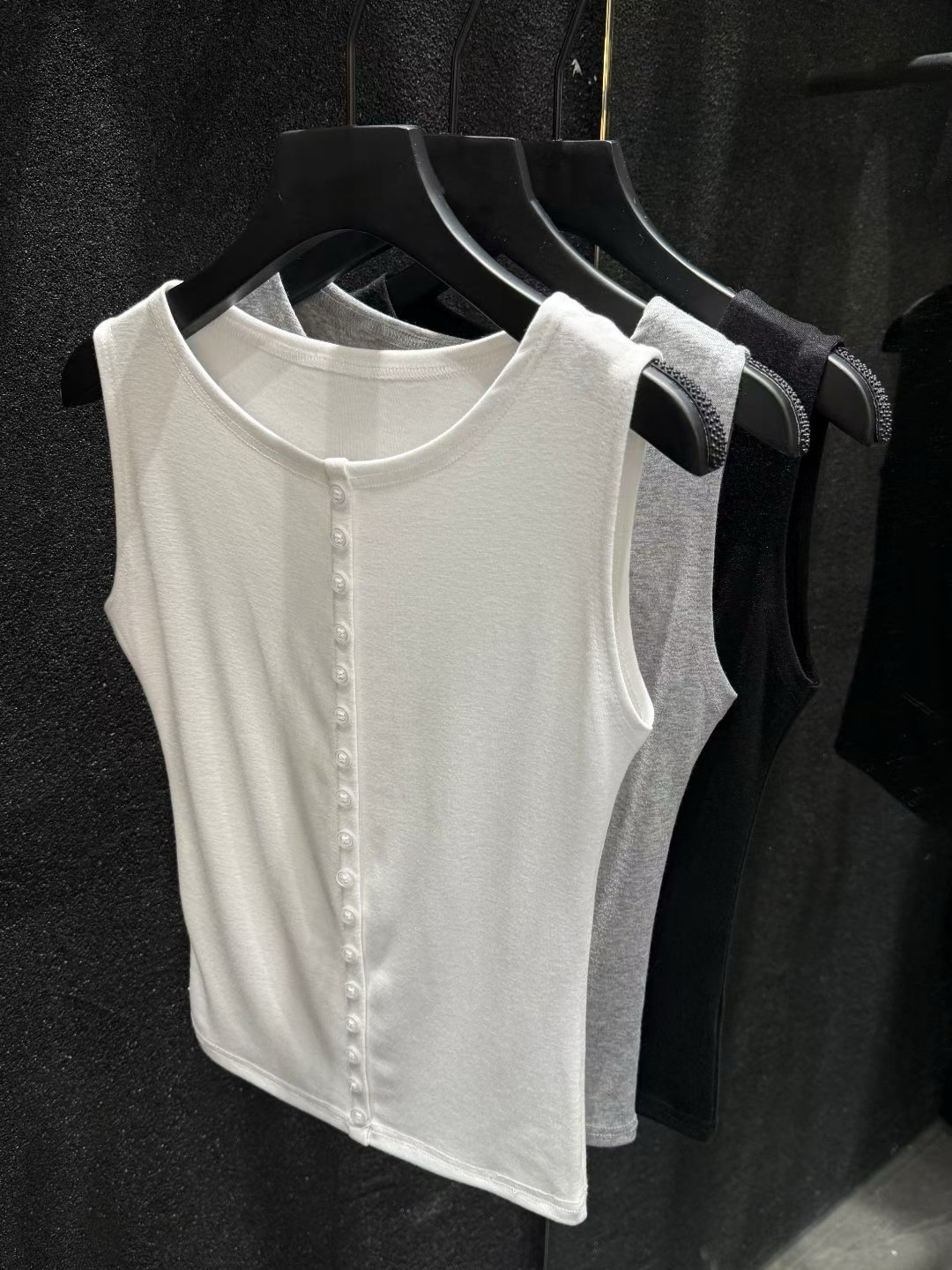 限時優惠價只限寄件✨KARINA VEST