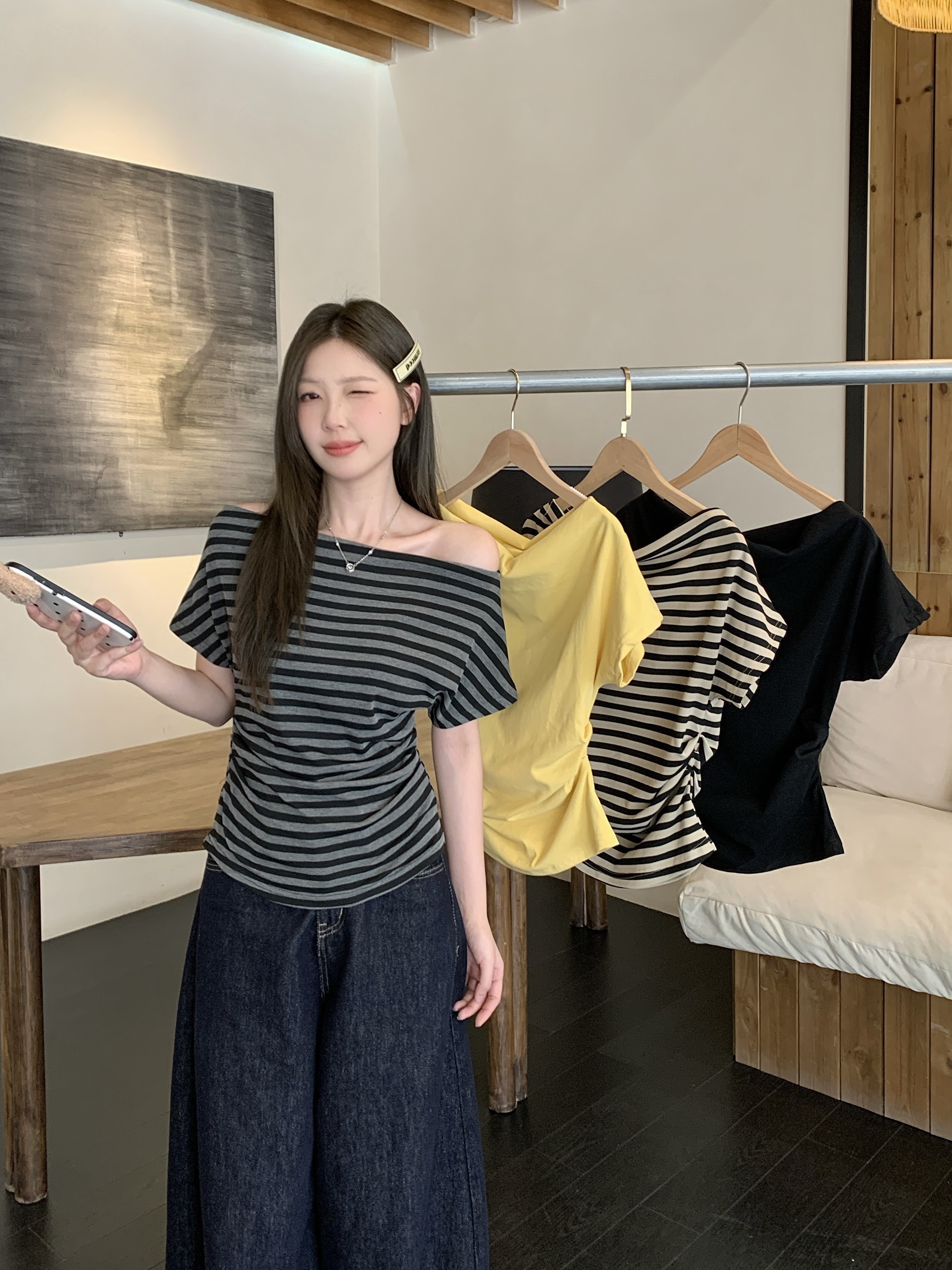 B222(5073) 韩版纯欲风一字肩斜领腰褶皱纯色或条纹4色上衣