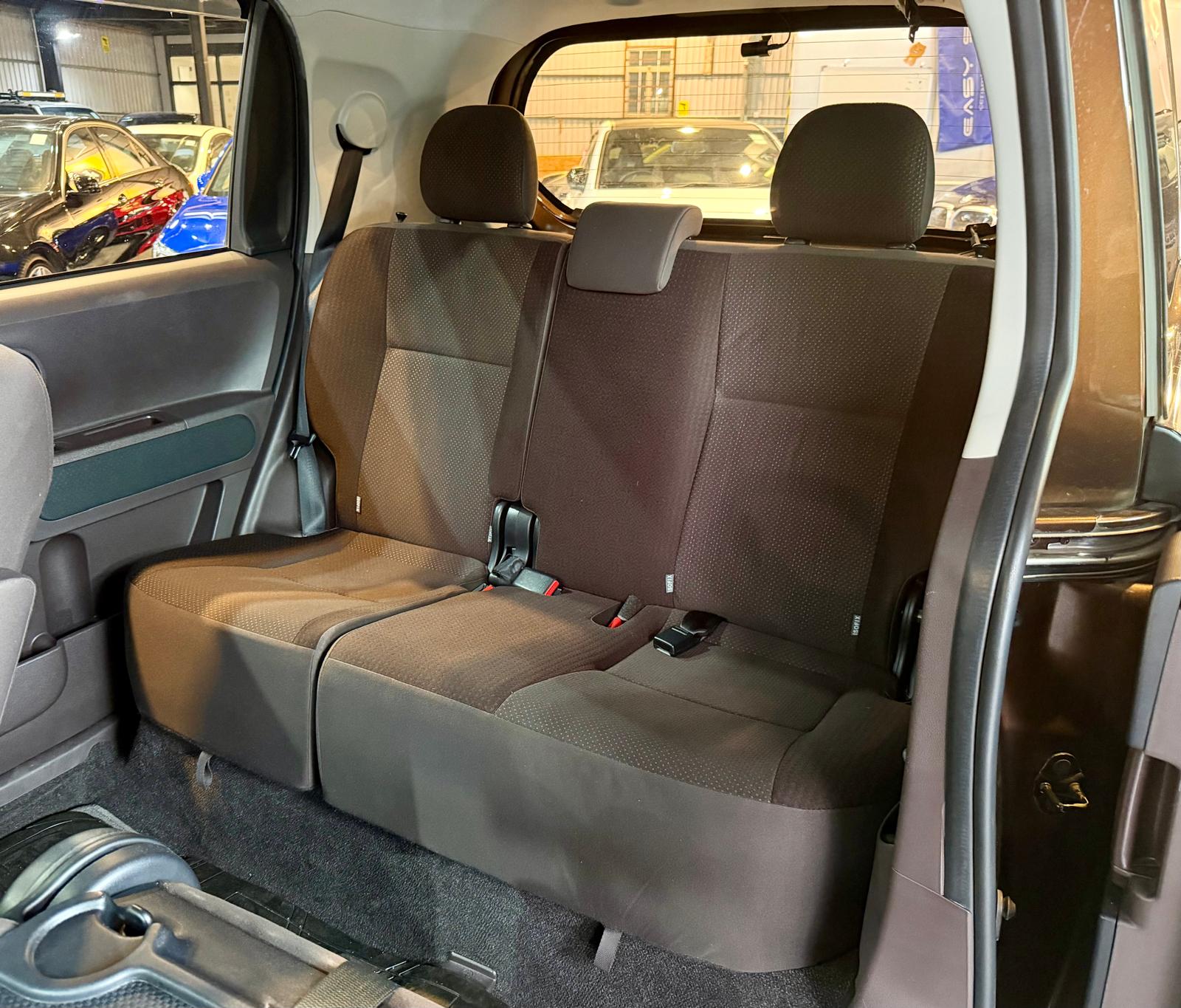 Toyota Spade G 1.5 2013