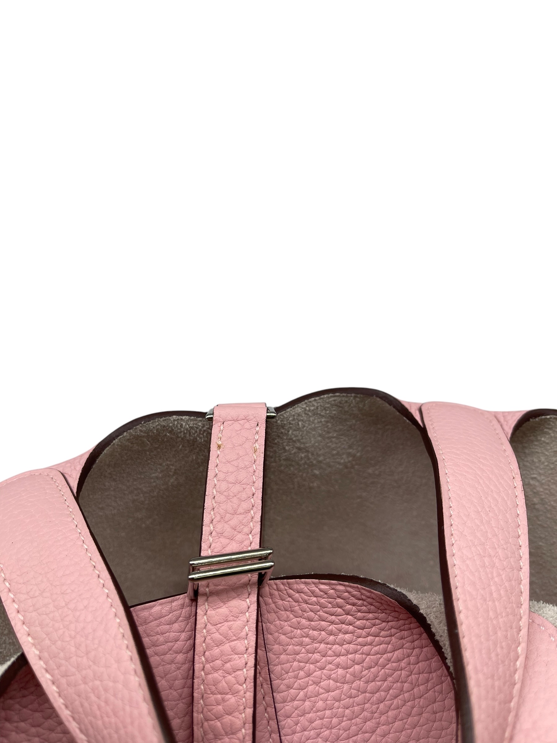 Pre-owned Hermes P 18 / Stamp T / Product Code: 071412