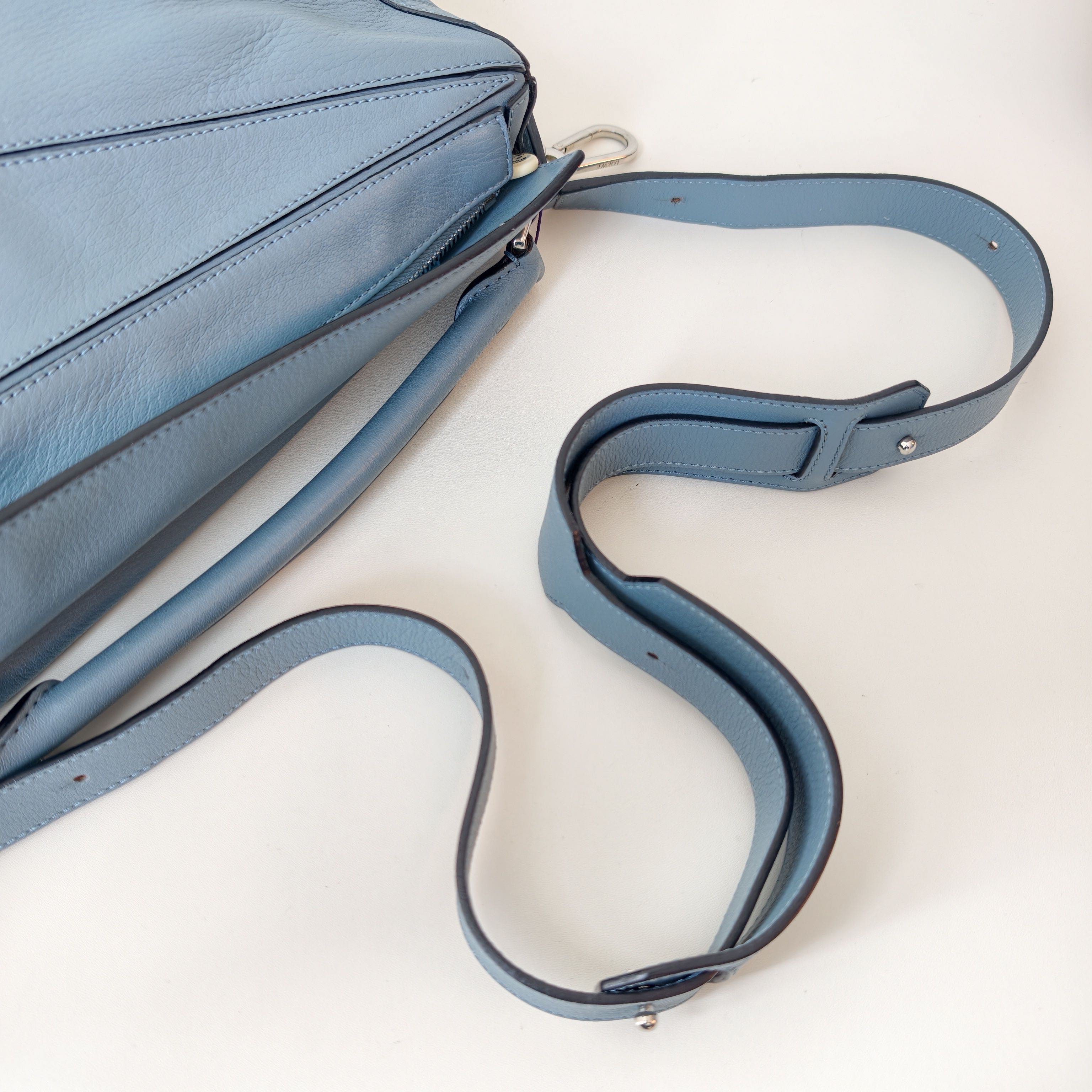 【預訂貨品】loewe 藍色 puzzle