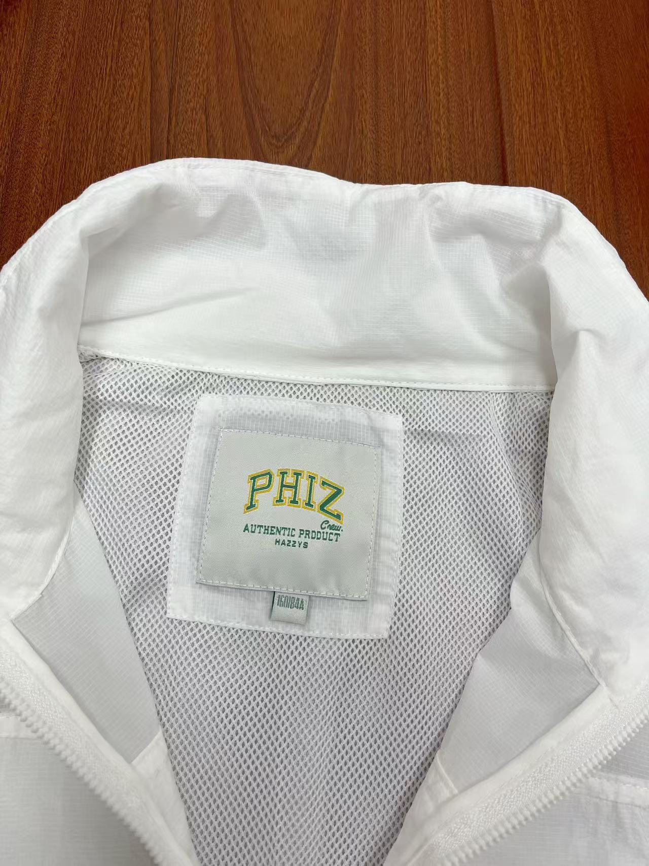 $230件。💙🤍💚【H azzys 哈吉斯連帽風褸外套】春季新款✨戶外必備款✨