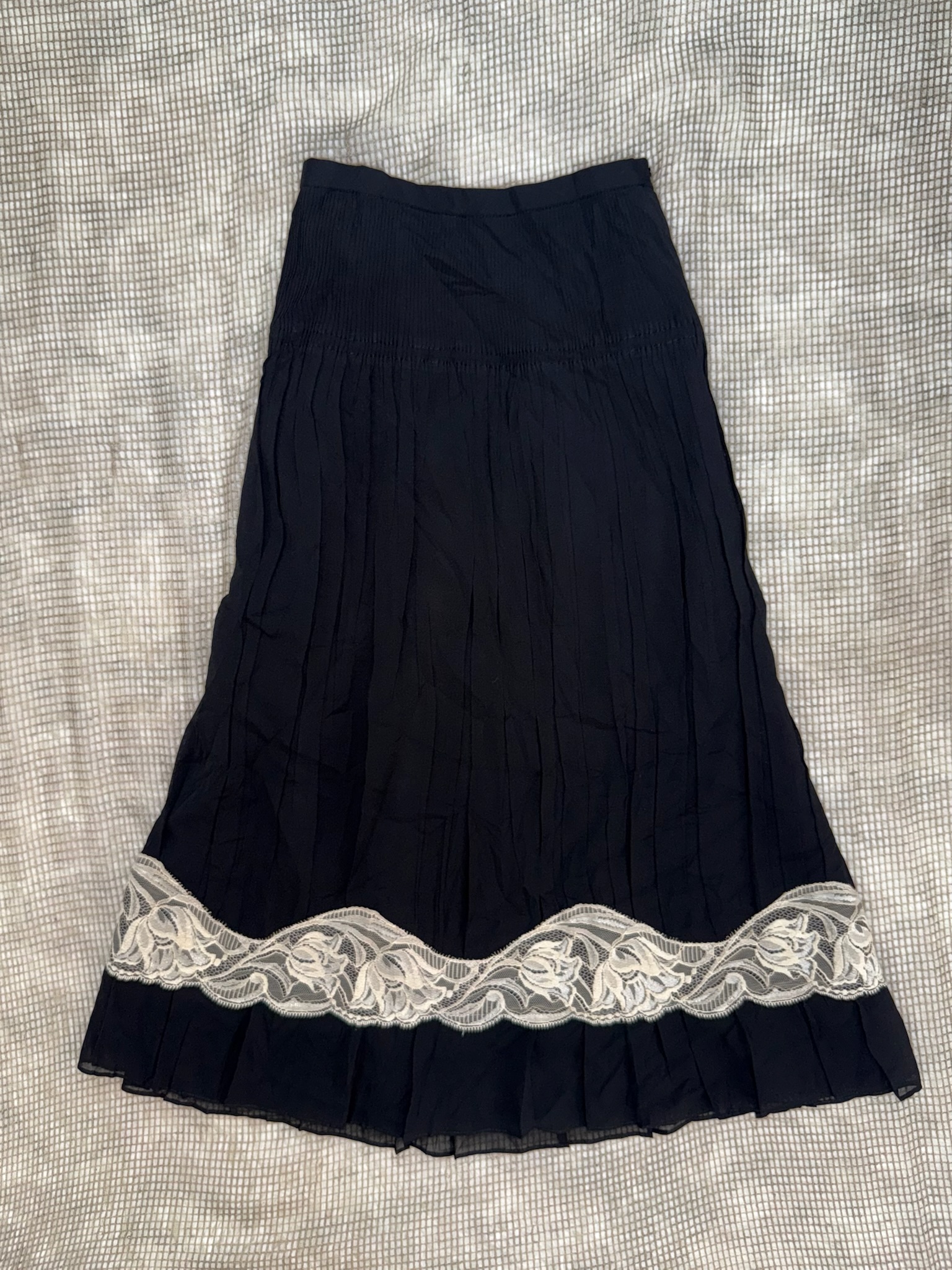 Gothic Romantic Smocked Rose Lace Skirt 