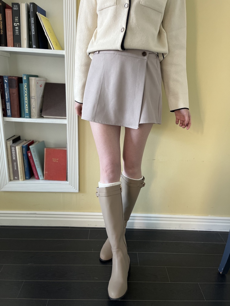 Front-Overlap Skorts (Mocha Beige)