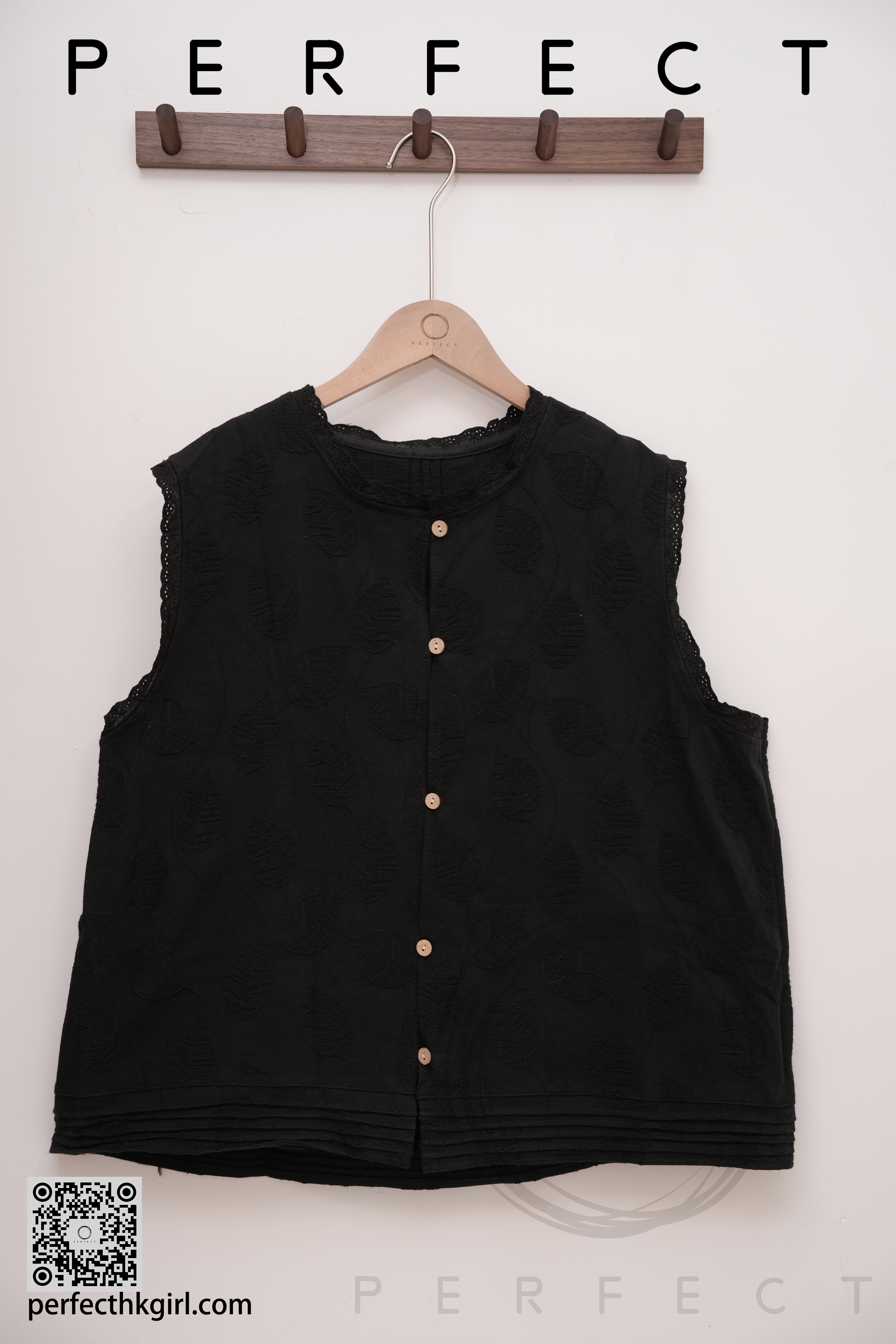 T0039_樹葉紋細節背心外套（顯瘦黑色）