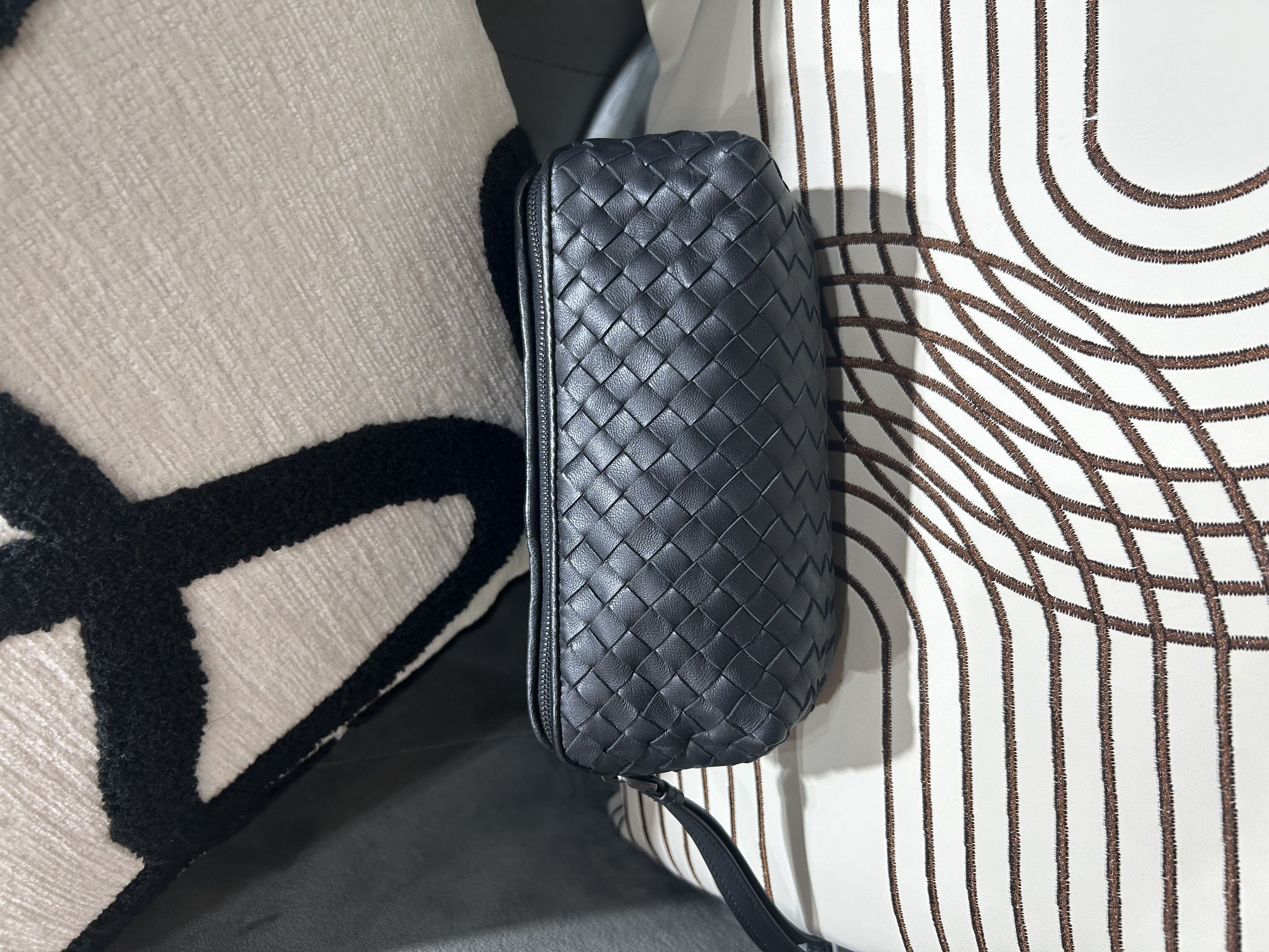 Bottega Veneta BV Clutch Black 100%Authentic, 99%New ✅Dust bag