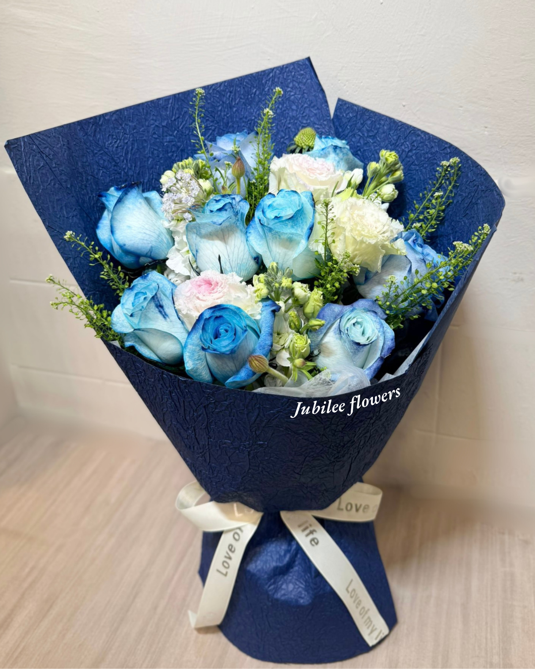碎冰藍玫瑰花束