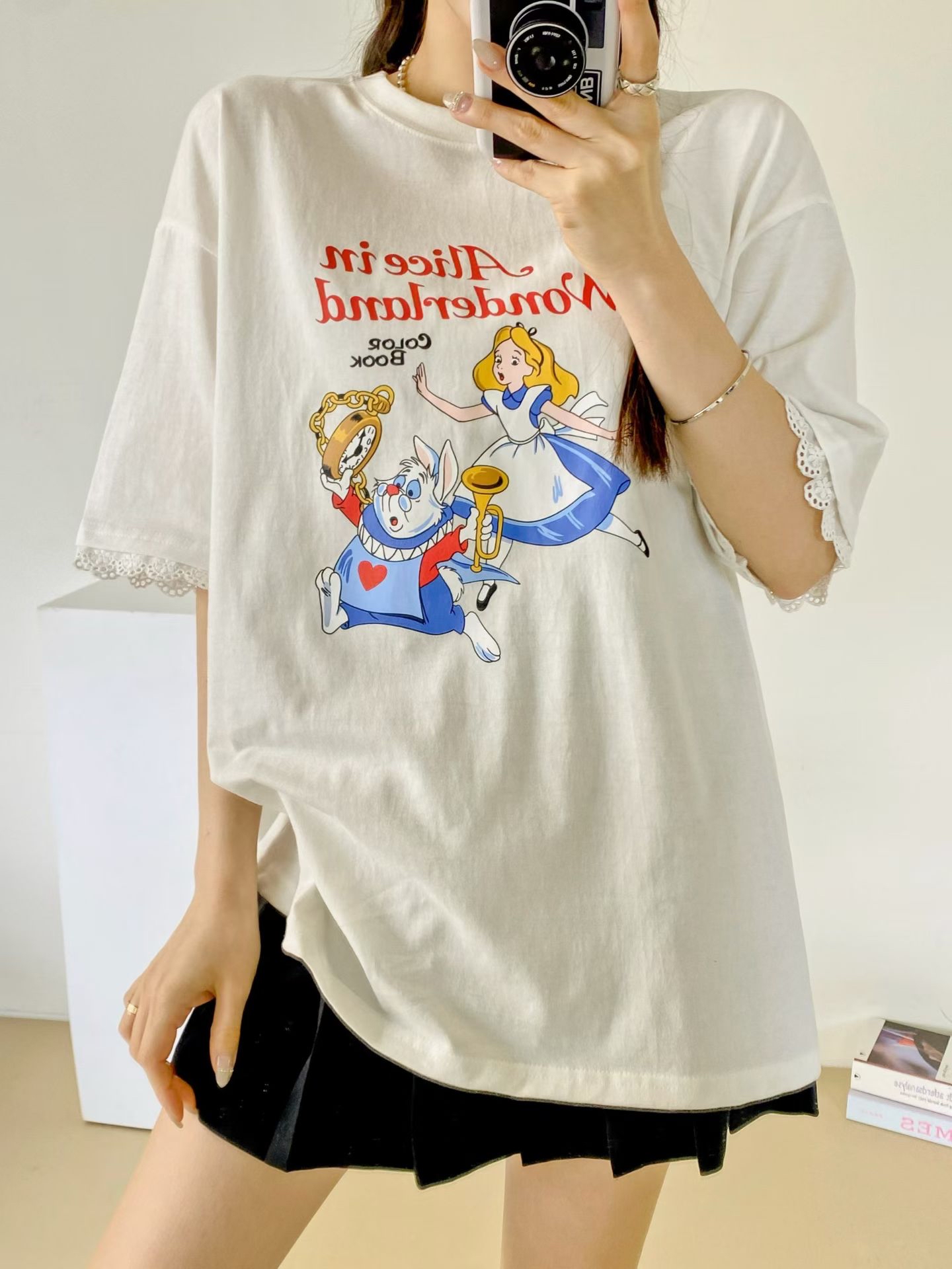 NB10 Alice in wonderland Tee 
