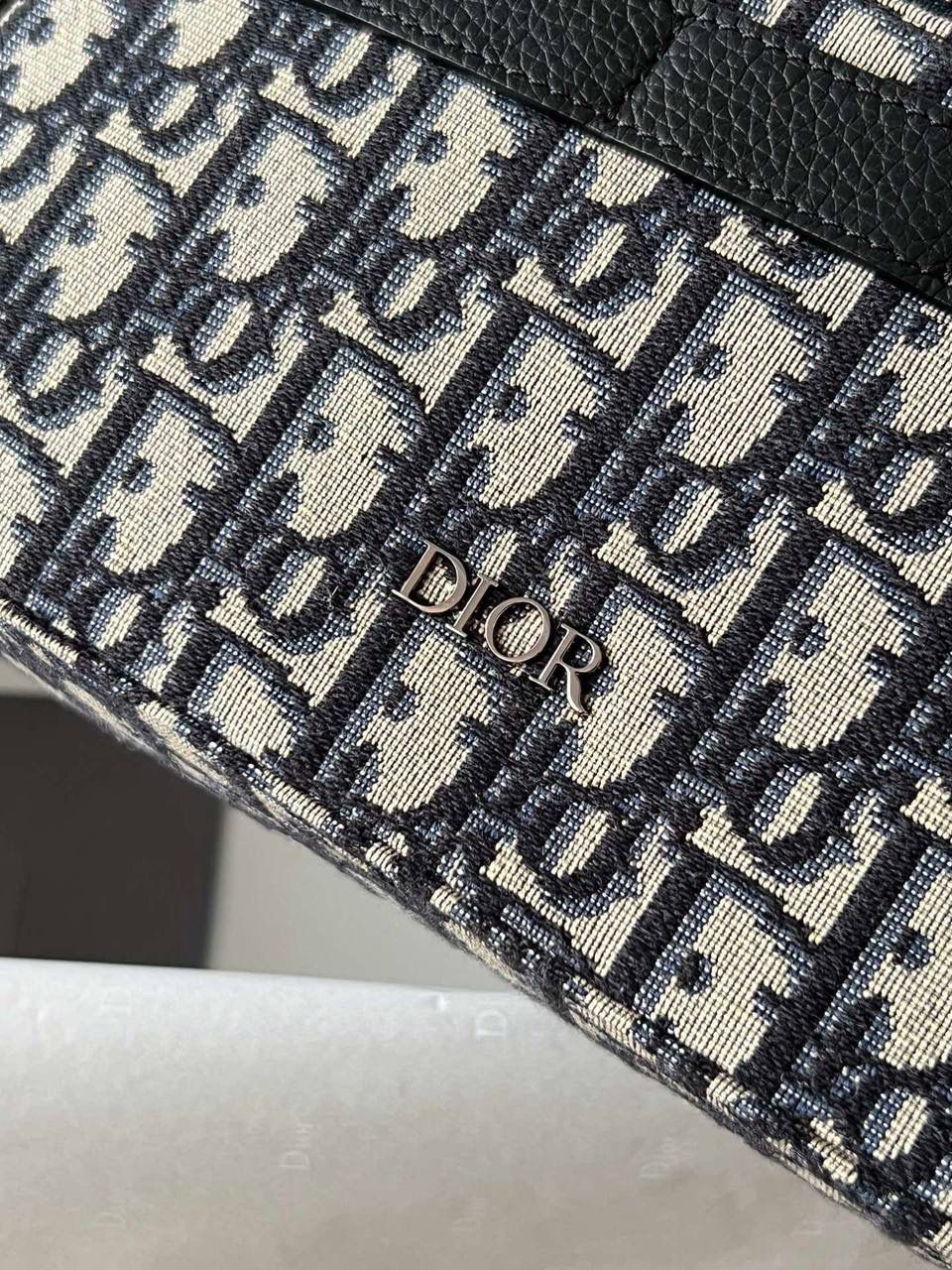 实拍 ❤️ Safari 信使包(附肩带) 米色和黑色 Oblique 印花💼