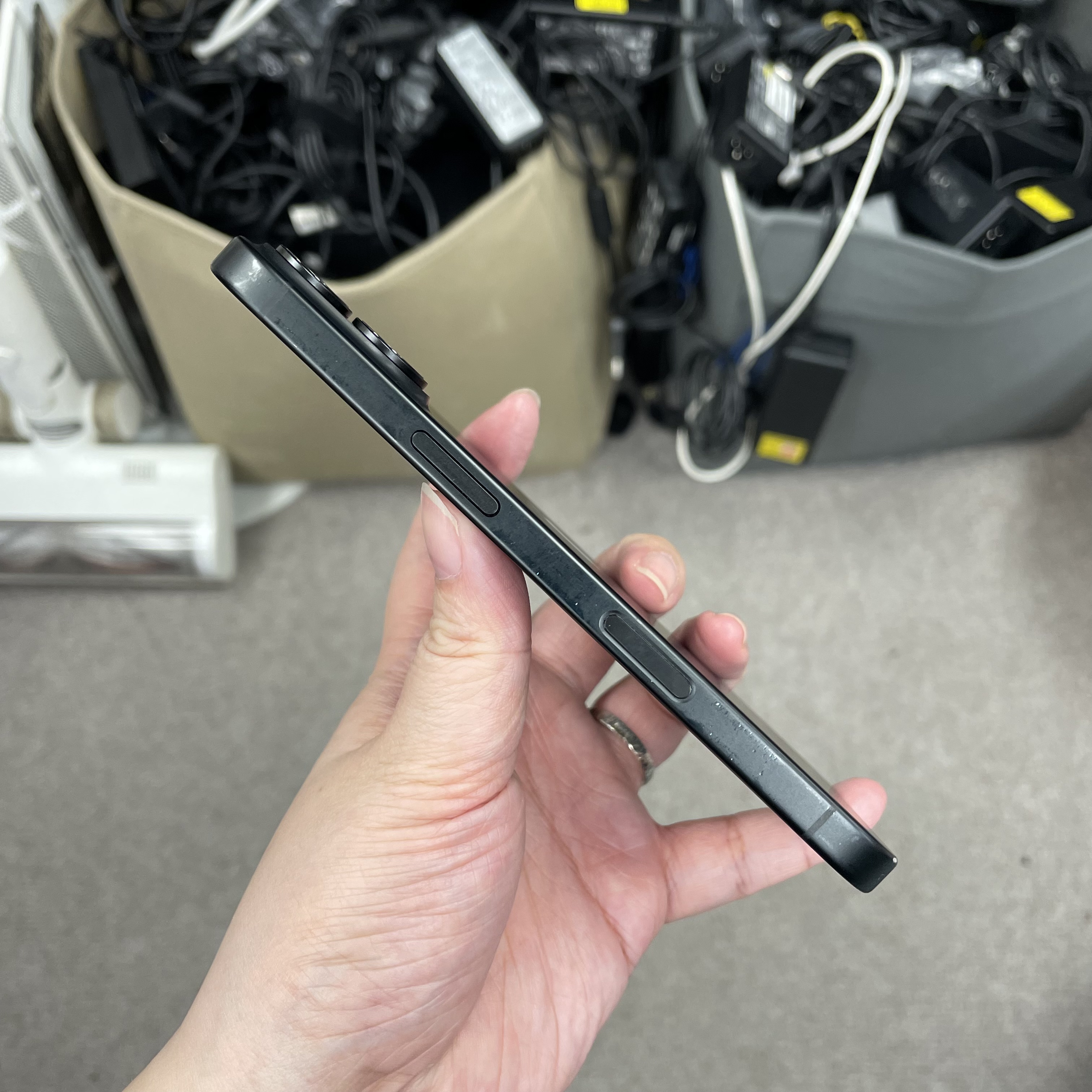 *5974 16 128GB 靚機 128GB 電89 黑色 black