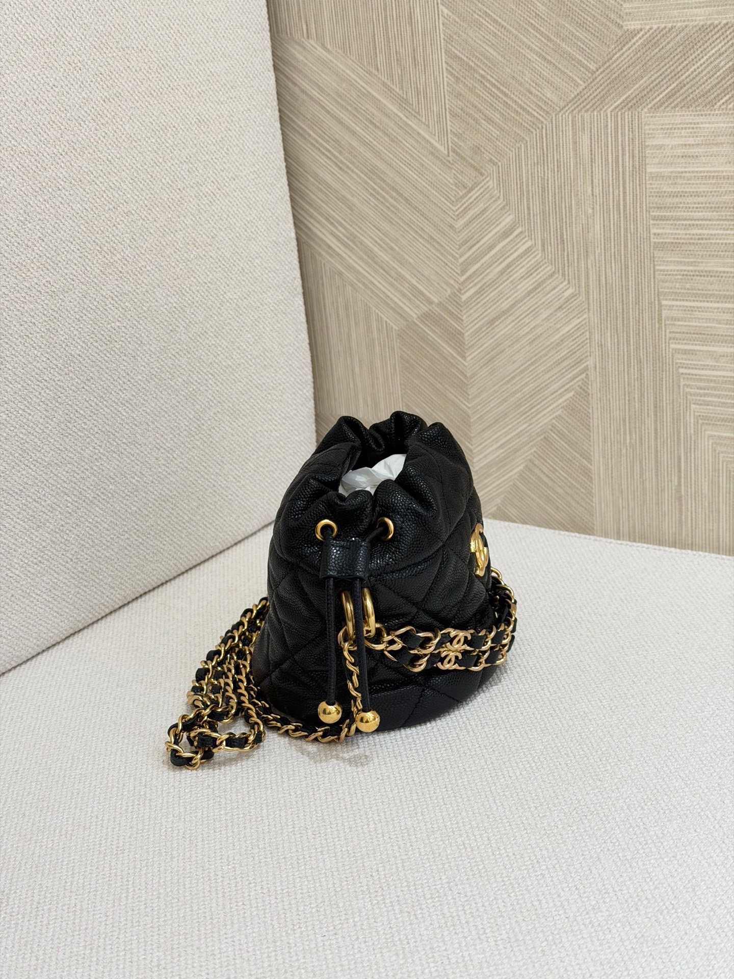 【預訂貨品】芯片款👜 Chanel 22k黑金金球mini水桶包