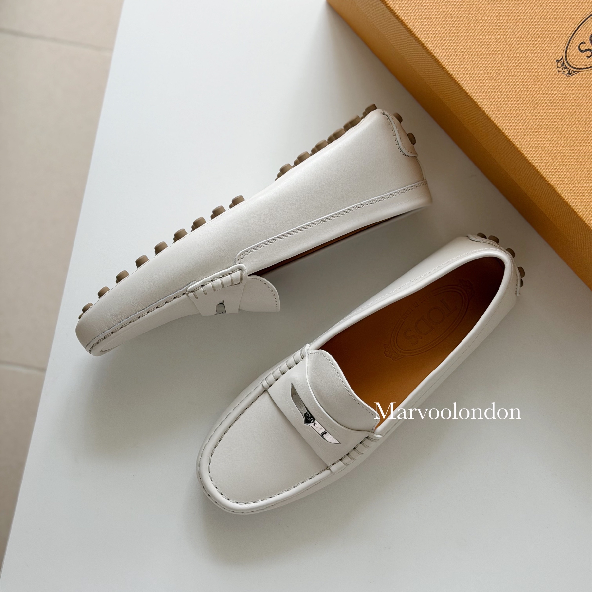 折上折‼️訂貨📮Tod’s 經典豆豆鞋 Size 35.5 37 only