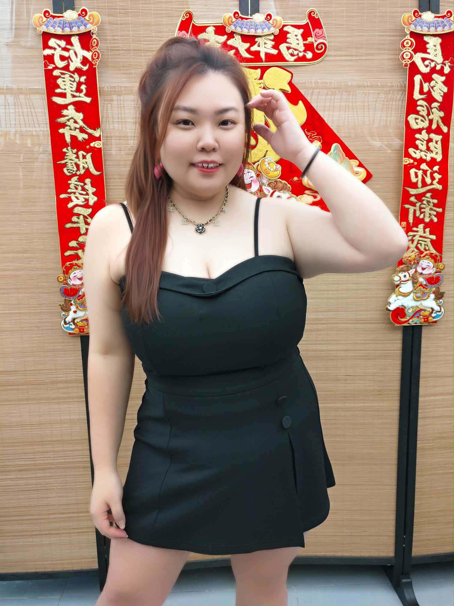 DDI12 TW#8065 性感W设计领吊带裤裙套装