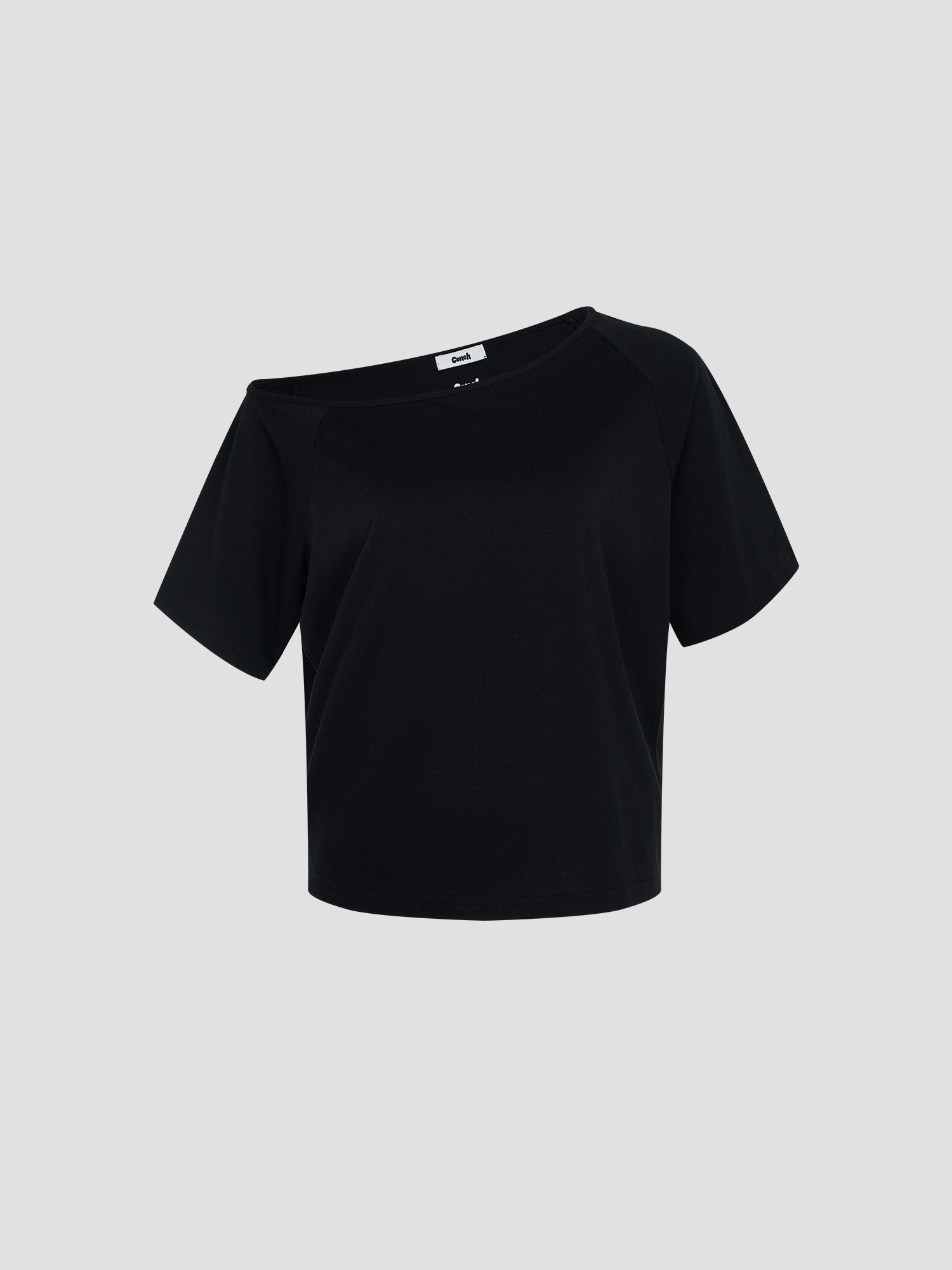 預購_Asymmetrical Off-Shoulder Loose Fit T-Shirt by Conch