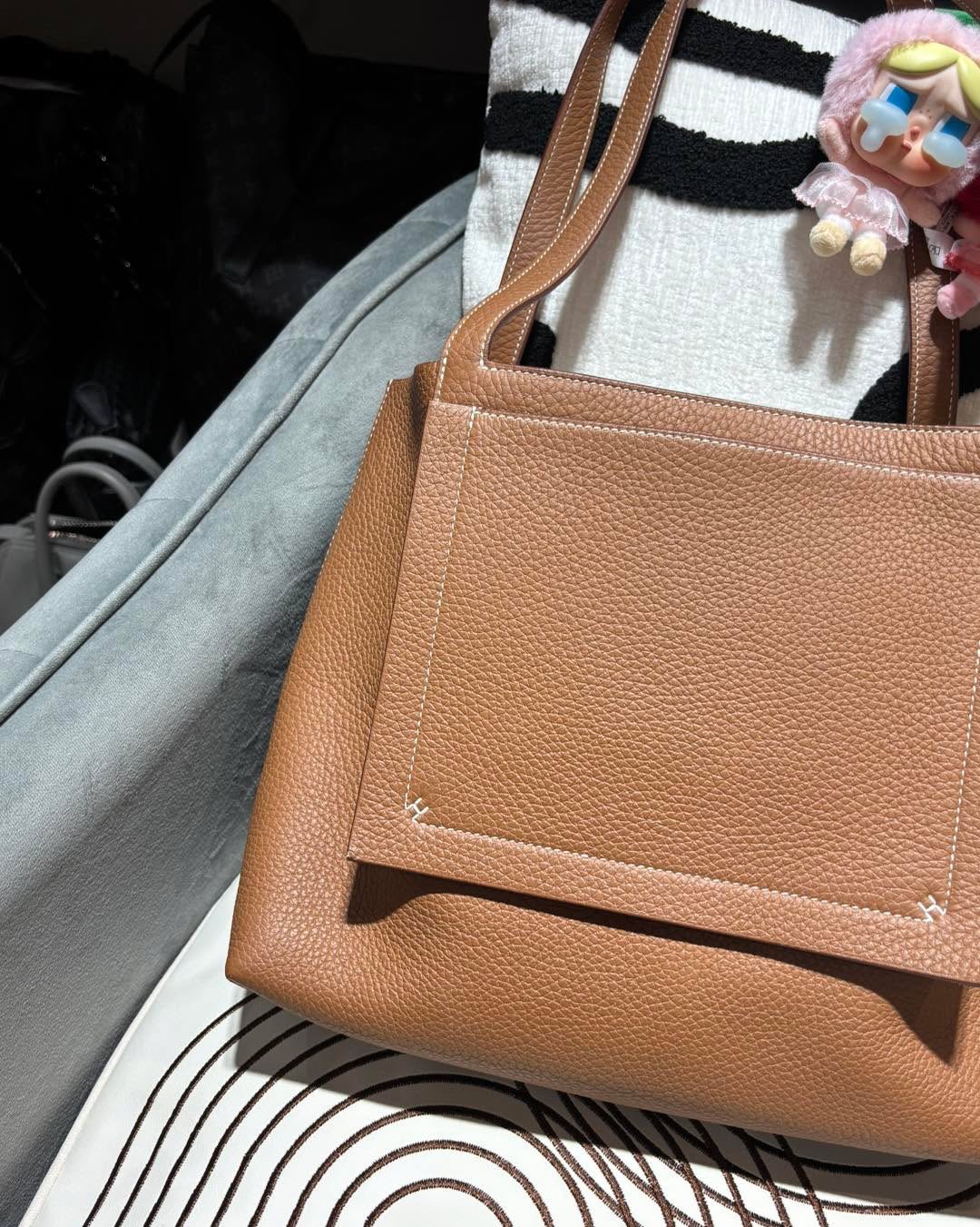 HERMES Cabasellier 31 Stamp W Gold 100%Authentic ,98%new  ✅收據副本✅內袋✅dust bag