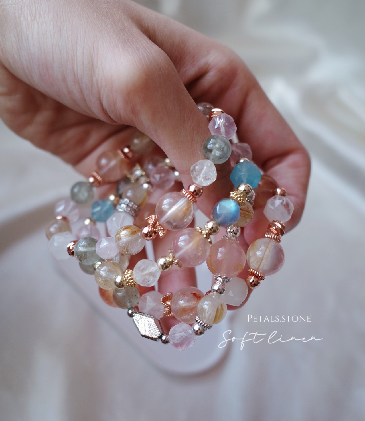 ̈ 𝑺𝒐𝒇𝒕 𝒍𝒊𝒏𝒆𝒏⋆ ₊