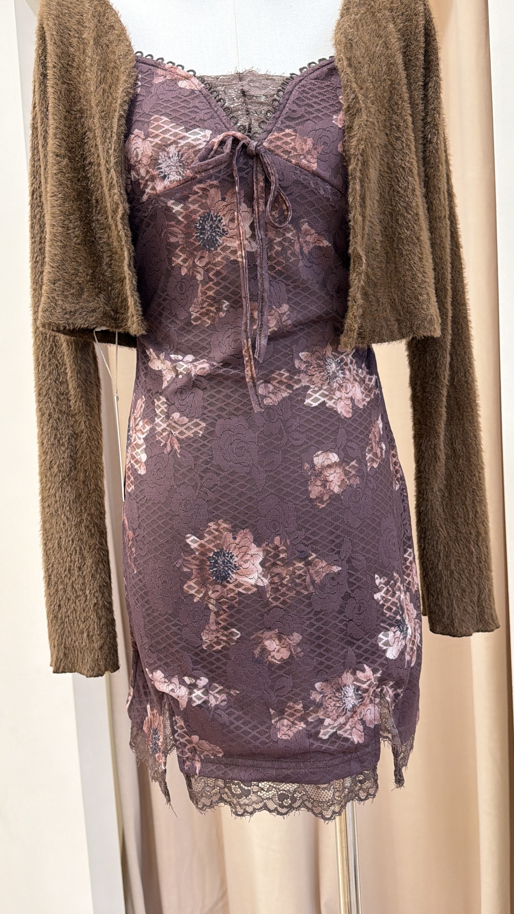 5733复古吊带连身裙