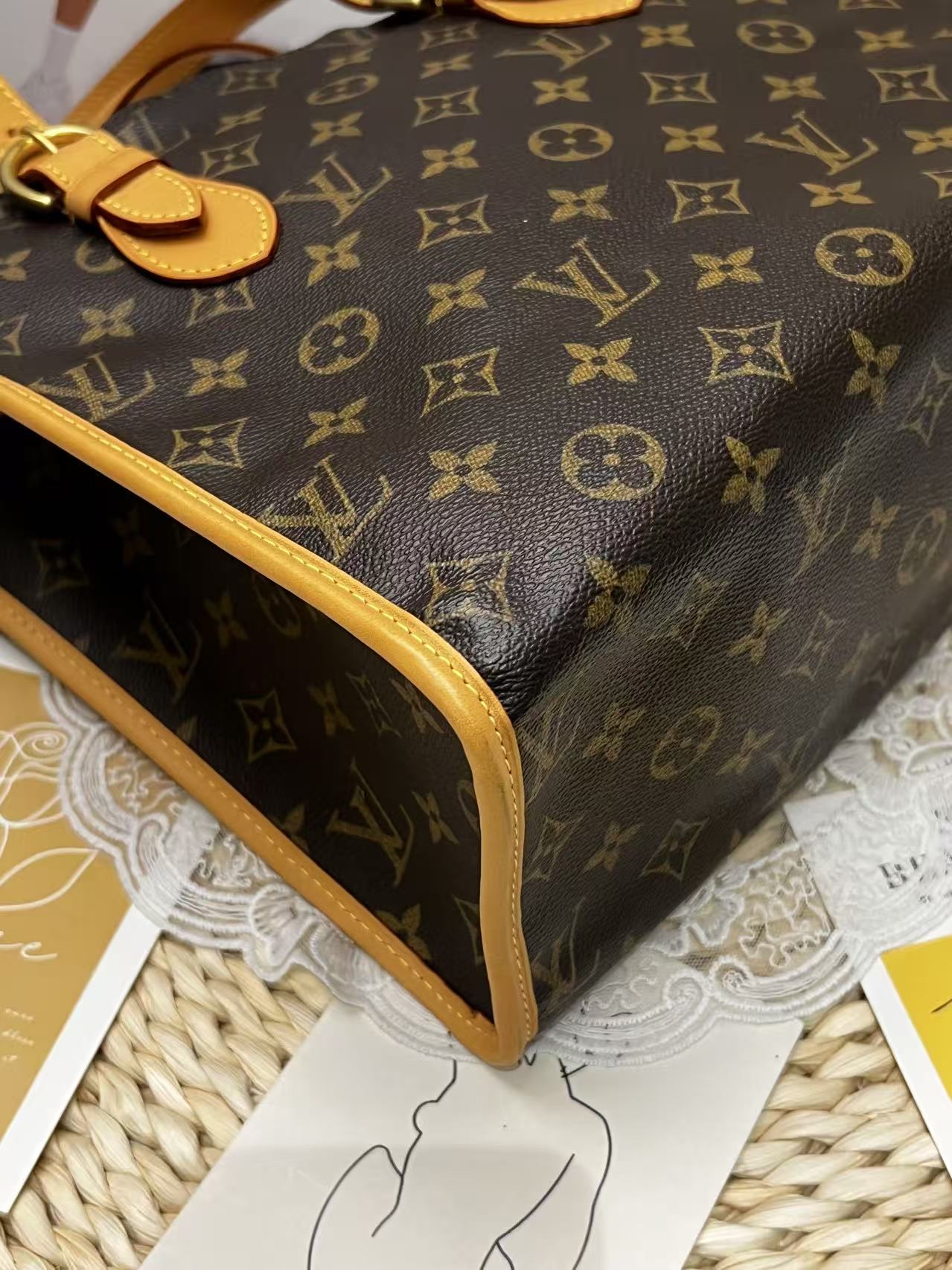 LV Monogram Popincourt Haut Bag （金球）