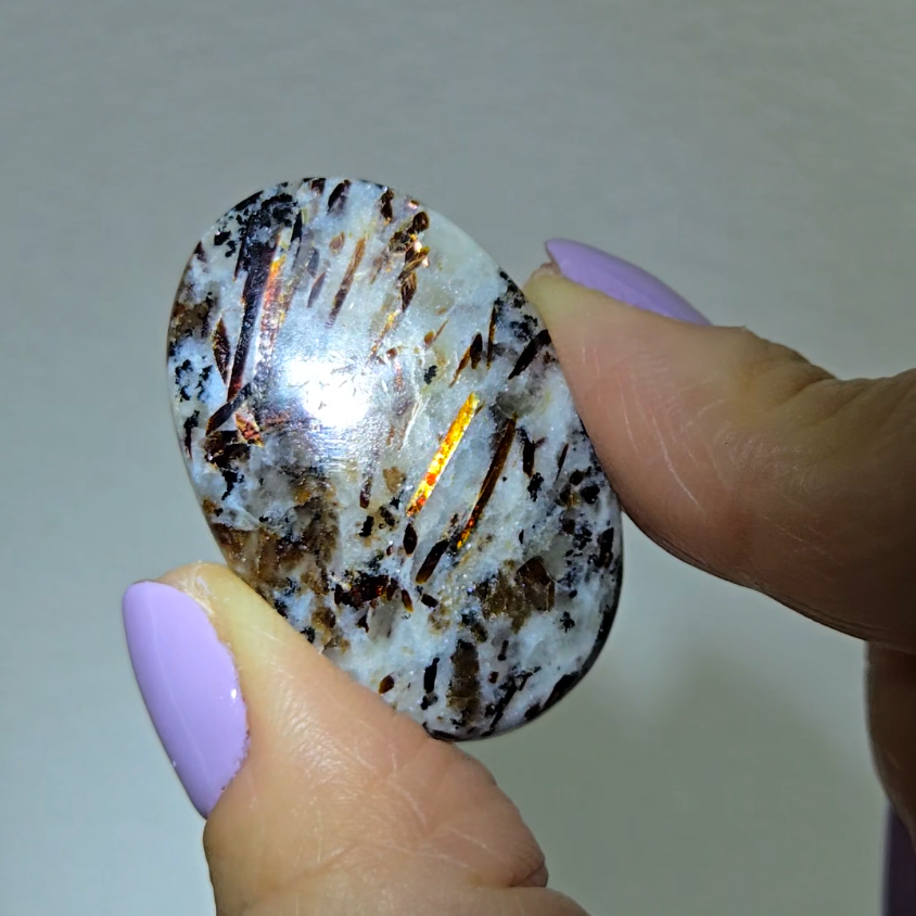 Astrophyllite cabochon - AST17