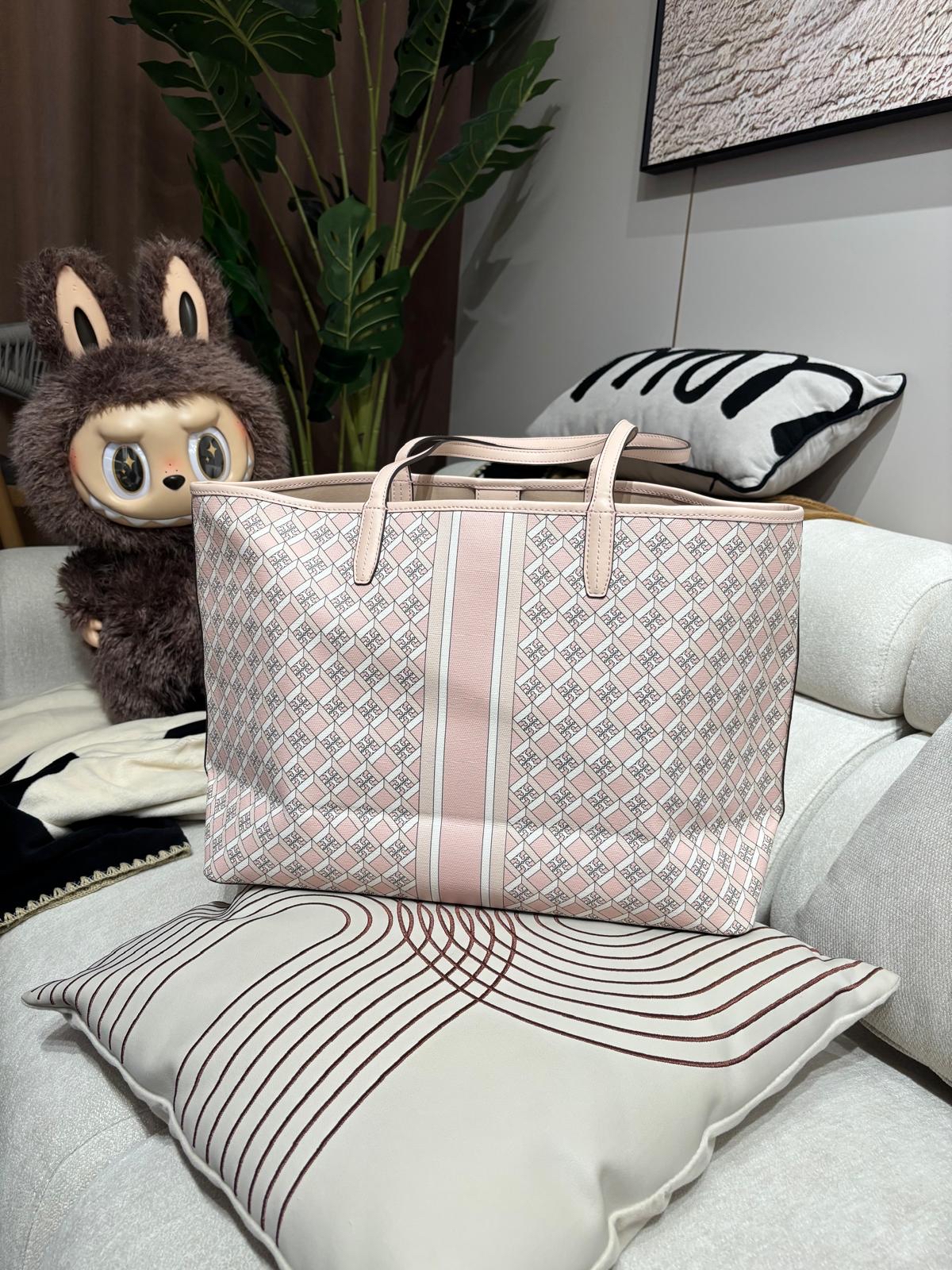 Tory Burch Tote bag 100%Authentic, 99%New