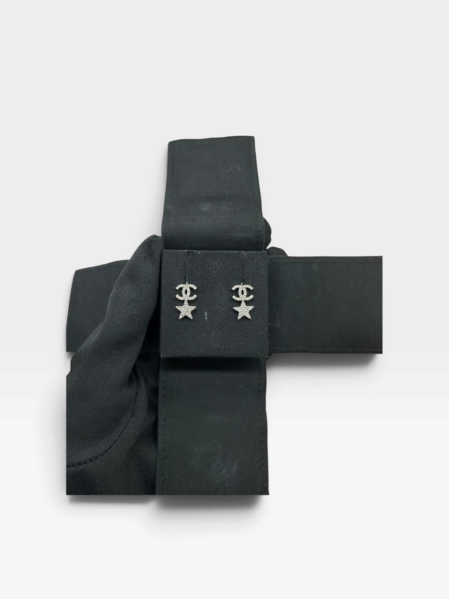 Pre-Owned Chanel Crystal CC Star Stud Earrings /Product Code: 102005